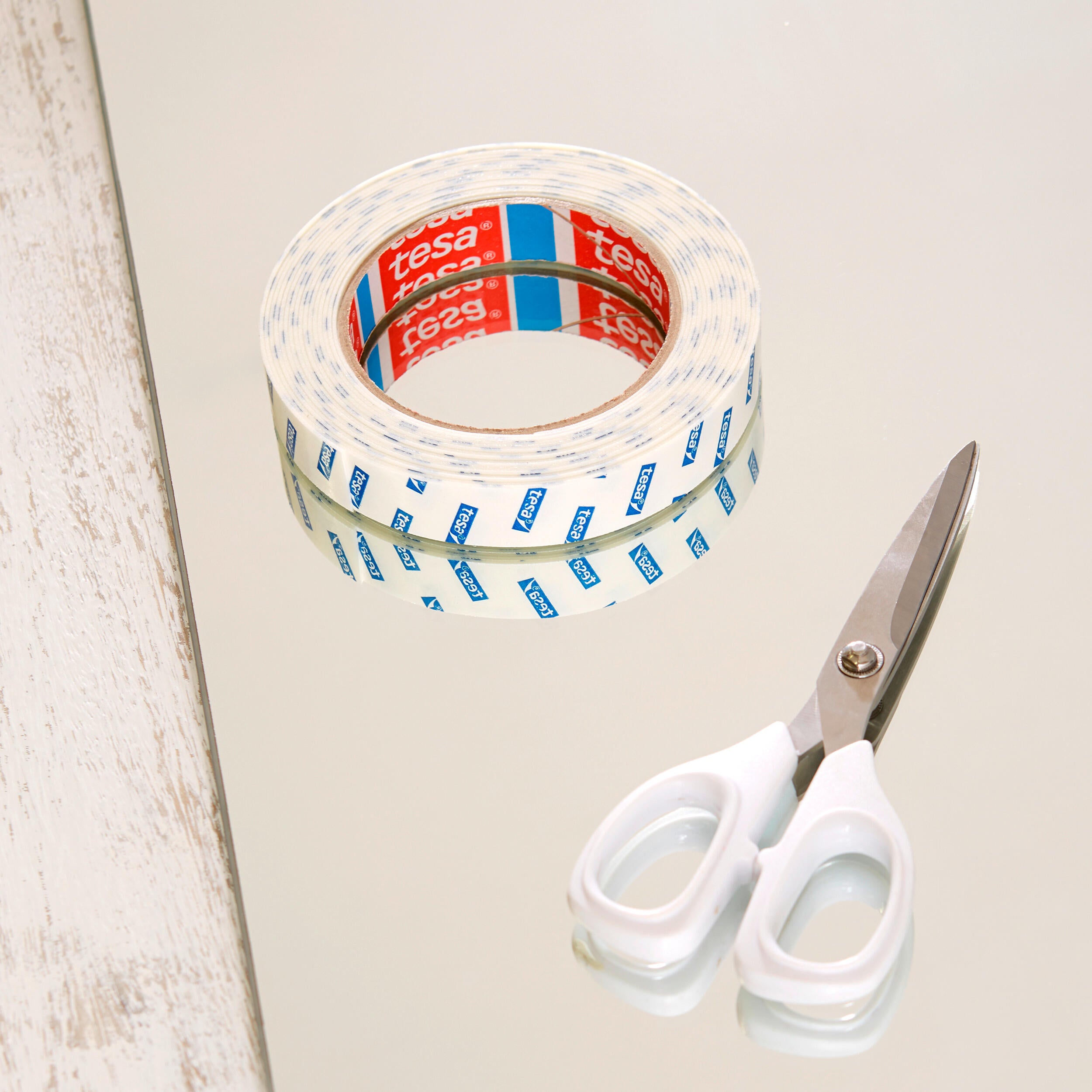 Taśma dwustronna montażowa POWERBOND do luster 5 m x 38 mm TESA - 2