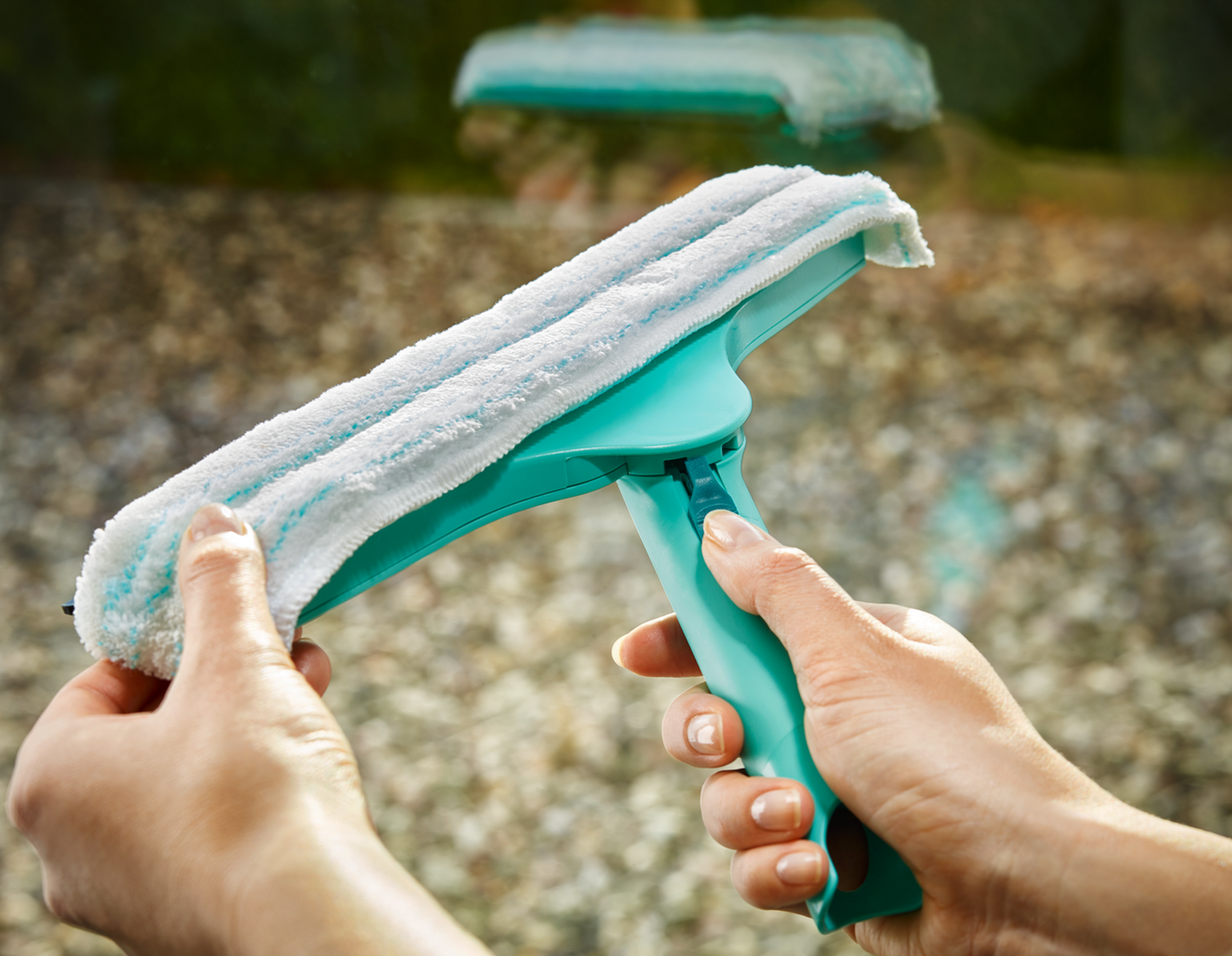 Myjka do szyb teleskopowa Window & Frame Cleaner L LEIFHEIT - 2