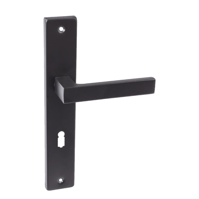 Klamka do drzwi wewnętrznych z długim szyldem pod klucz Qubik Czarna