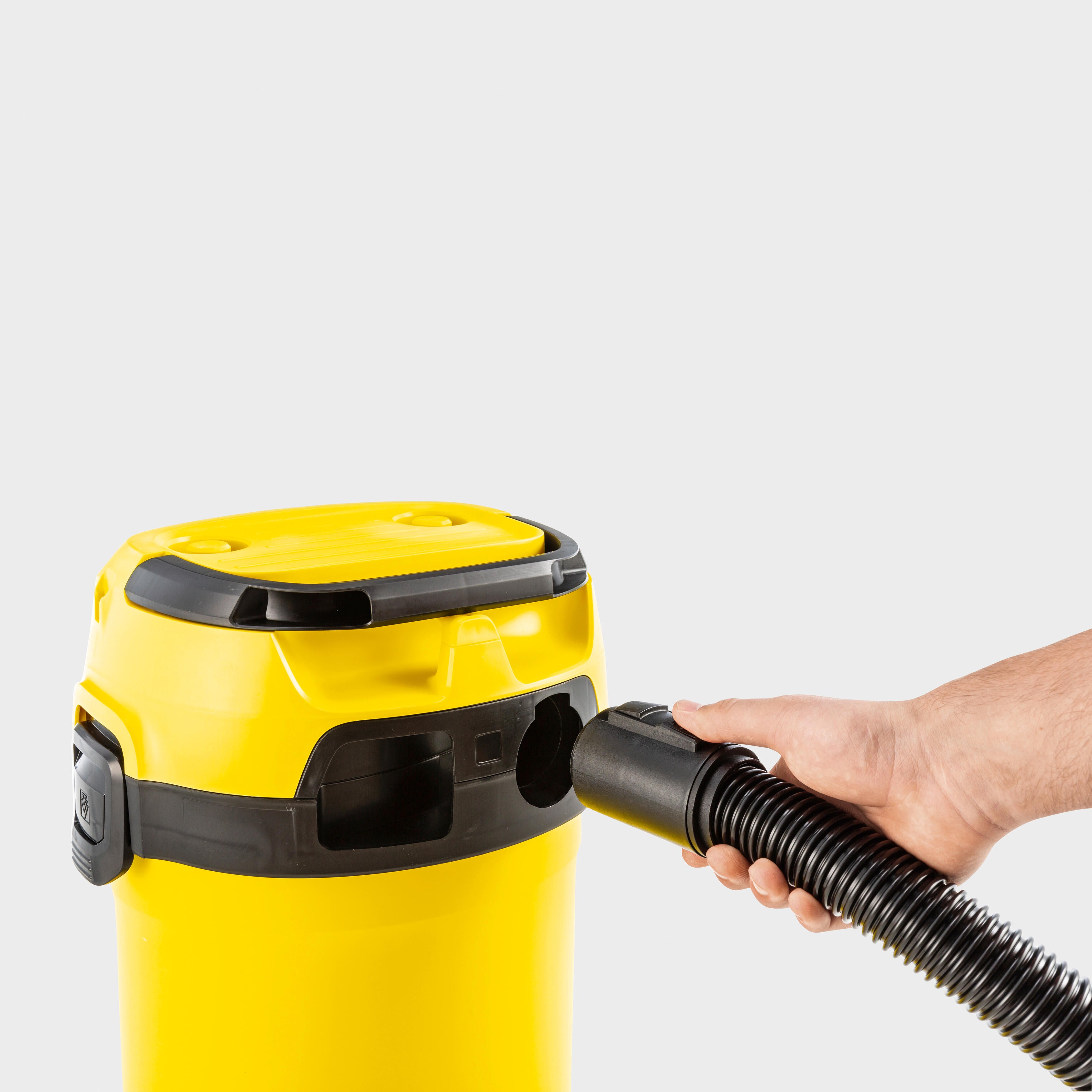 Aspirador 1000W KARCHER WD3 - 20