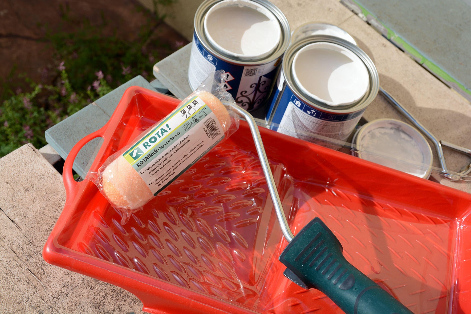 Mini rodillo para pintar y decorar CIRET de 110 mm de anchura, 15 mm de diámetro, pelo corto (menos de 5 mm). Fibra de poliéster. Varilla de acero. - 4