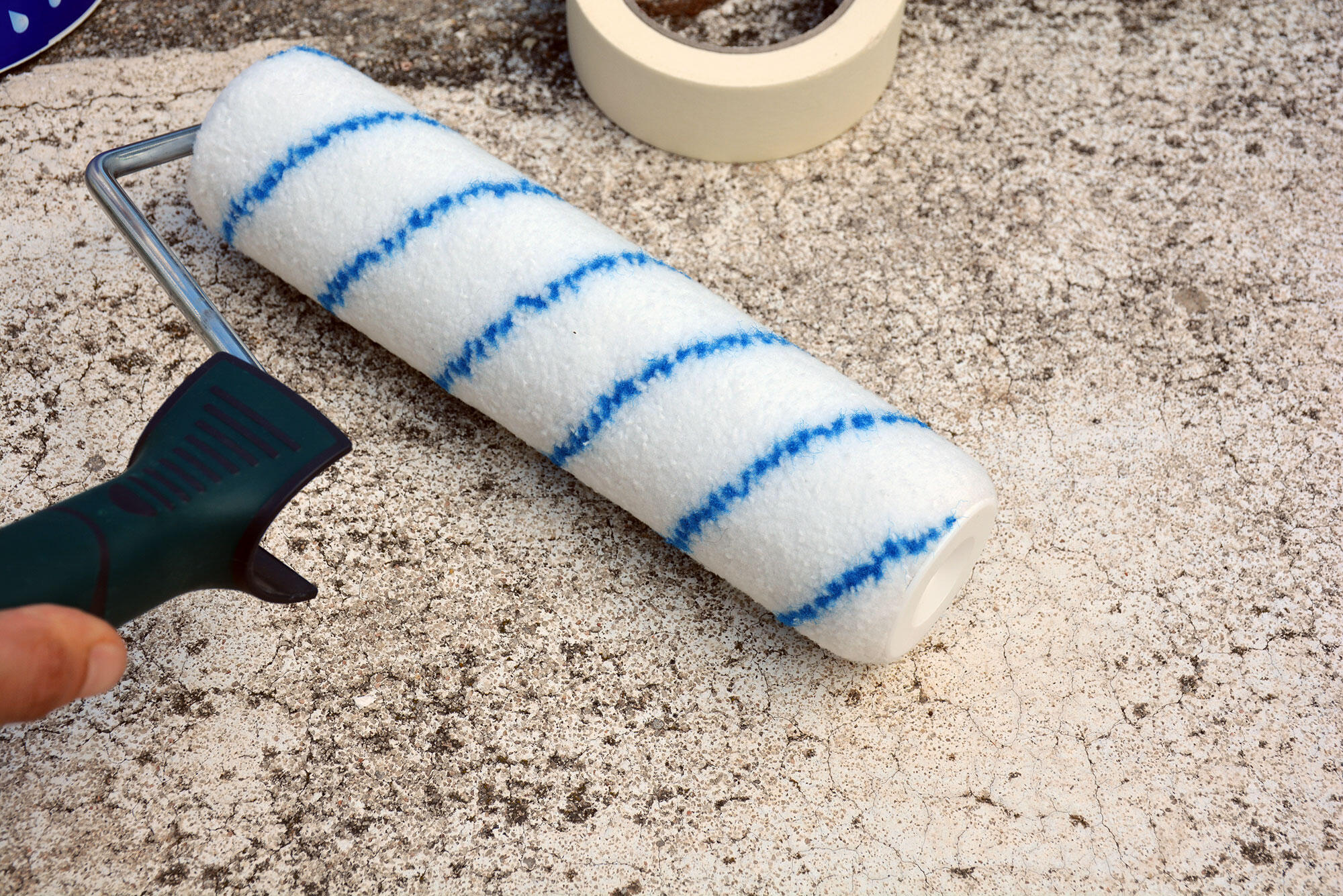 Rodillo para pintar suelos y superficies lisas CIRET de 250 mm de anchura, 48 mm de diámetro, pelo medio (5 mm a 12 mm). Fibra de poliéster. Varilla de acero. - 6