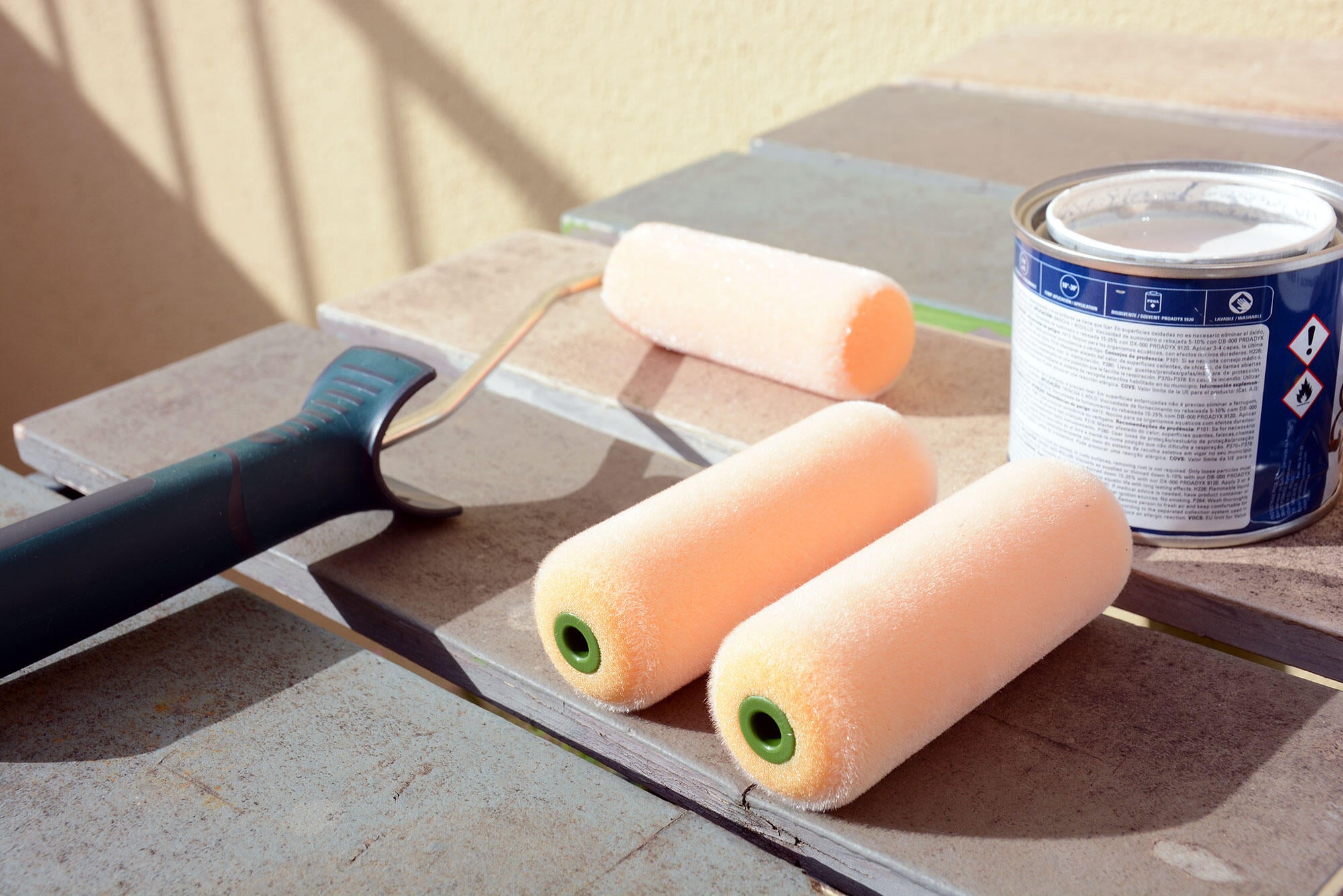 Recambio de mini rodillo para barnizar, lacar CIRET de 110 mm de anchura, 15 mm de diámetro, pelo corto (menos de 5 mm). Fibra de poliéster. 2 unidades. - 4