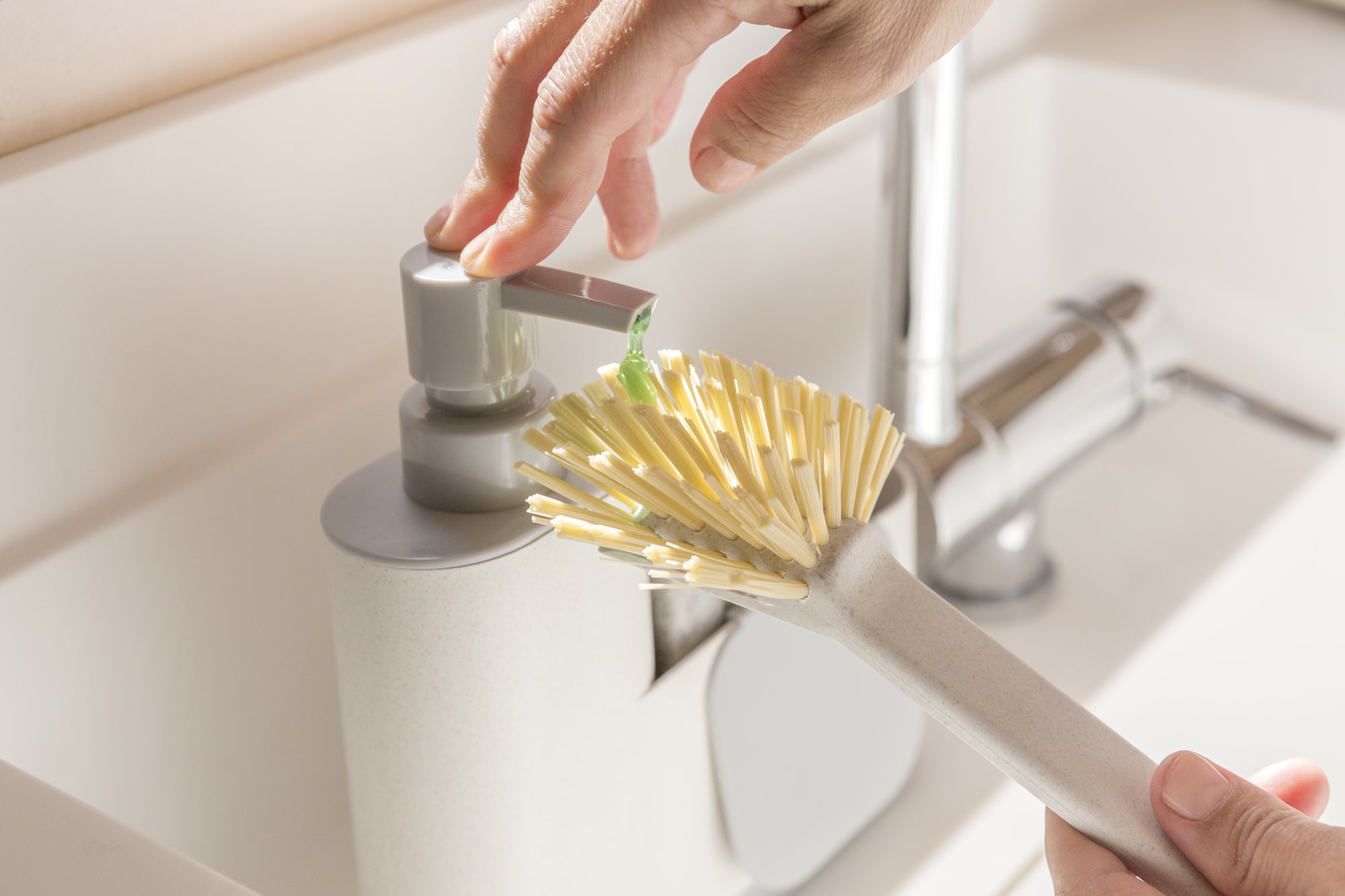 Conjunto doseador com porta-esponjas VIGAR 4 PEÇAS BRANCO/AZUL - 7