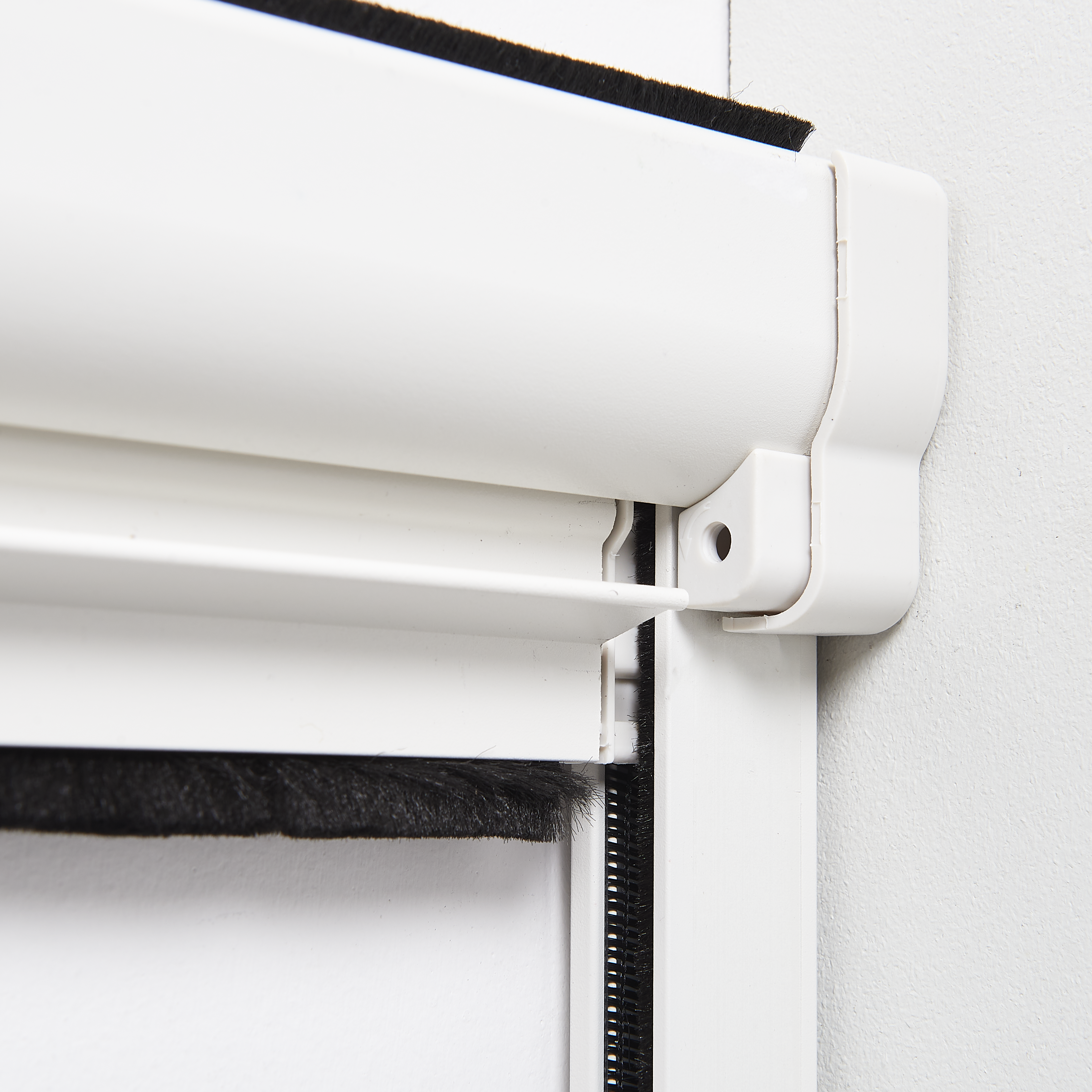 Moskitiera na okno 120x120 cm Biało/Czarna z możliwością przesuwania w pionie Isoxa - 10