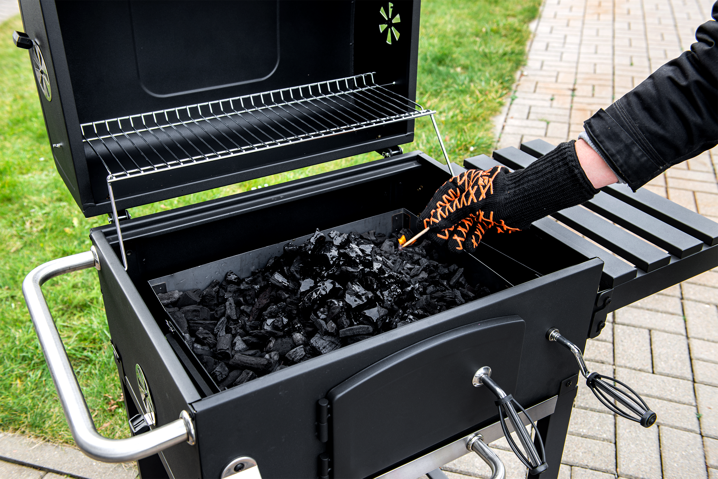 Grill węglowy na wózku Angular XL żeliwny ruszt + pokrowiec gratis Activa - 5