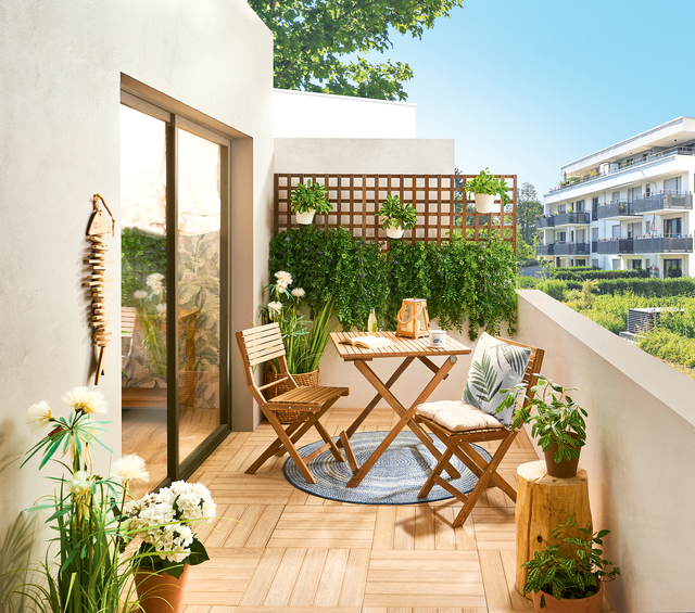 Set tavolo e sedie Solis NATERIAL in acacia beige per 2 persone