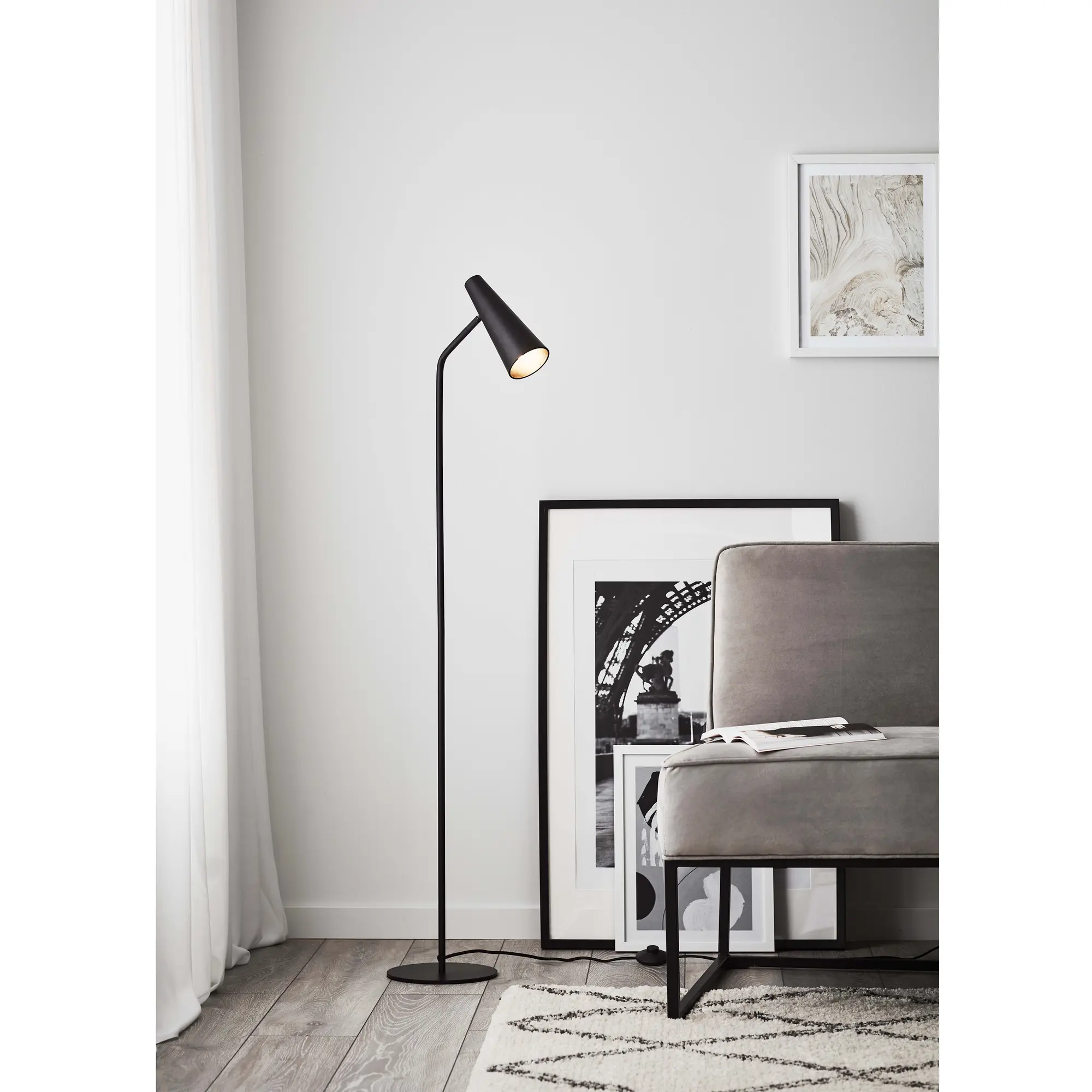 Lampa podłogowa Peak czarna E14 Markslojd - 2