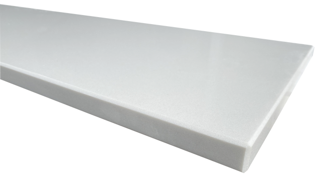 Parapet wewnętrzny konglomeratowy Snow White 152x30x2 cm Knap