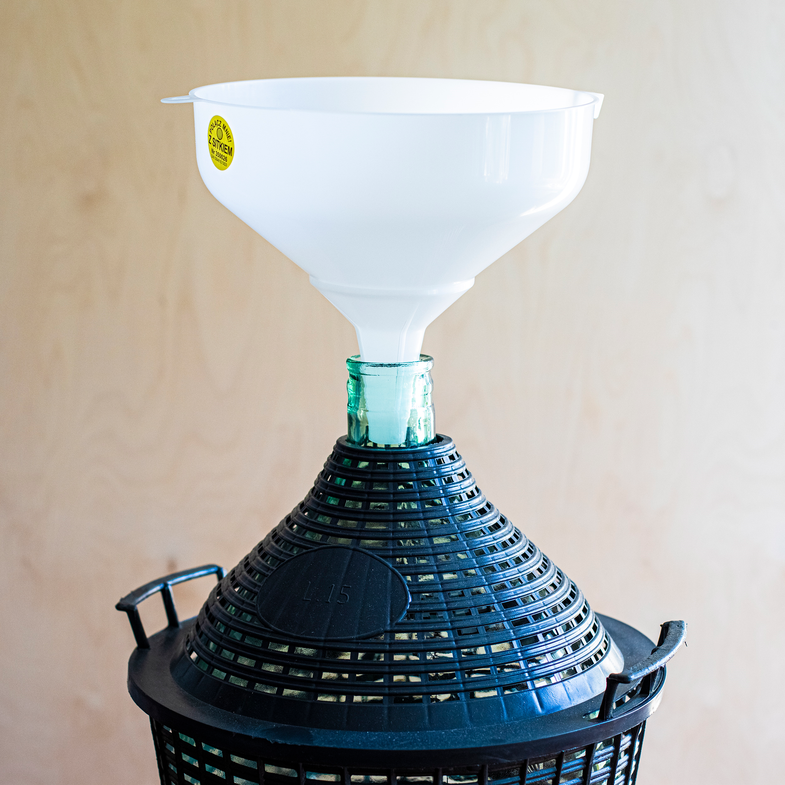 Lejek plastikowy śr.25 cm Browin - 4