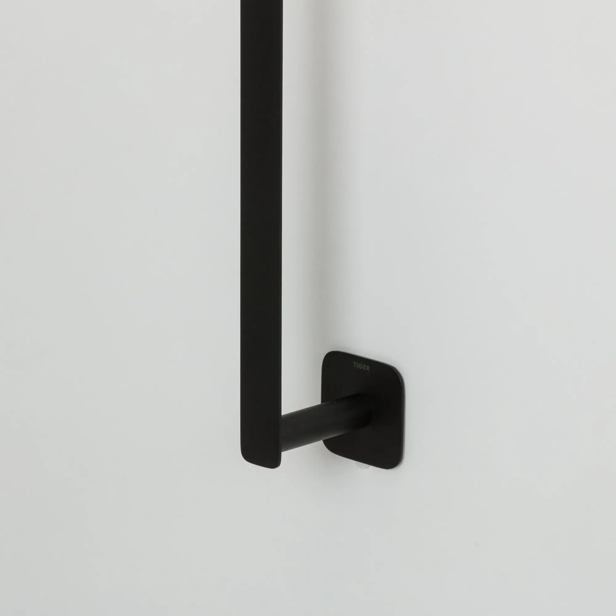 Uchwyt na papier toaletowy Colar Tiger - 9