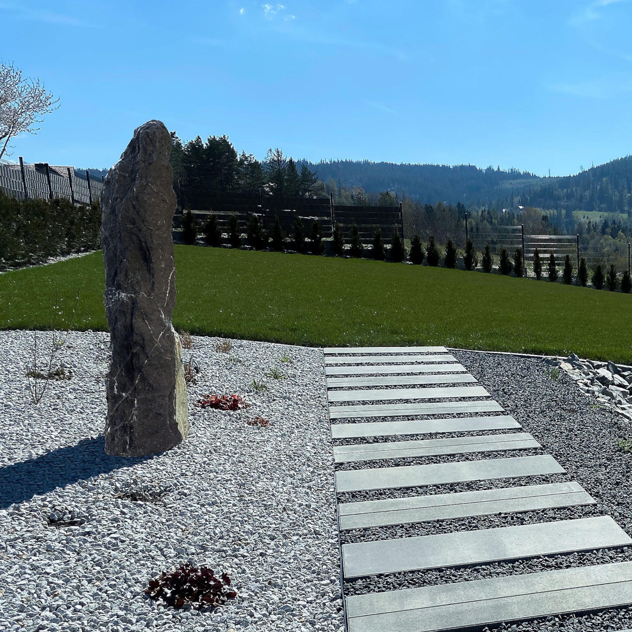 Monolit kamień Deep Black 90-110 cm 50kg czarny Garden Stones - 2