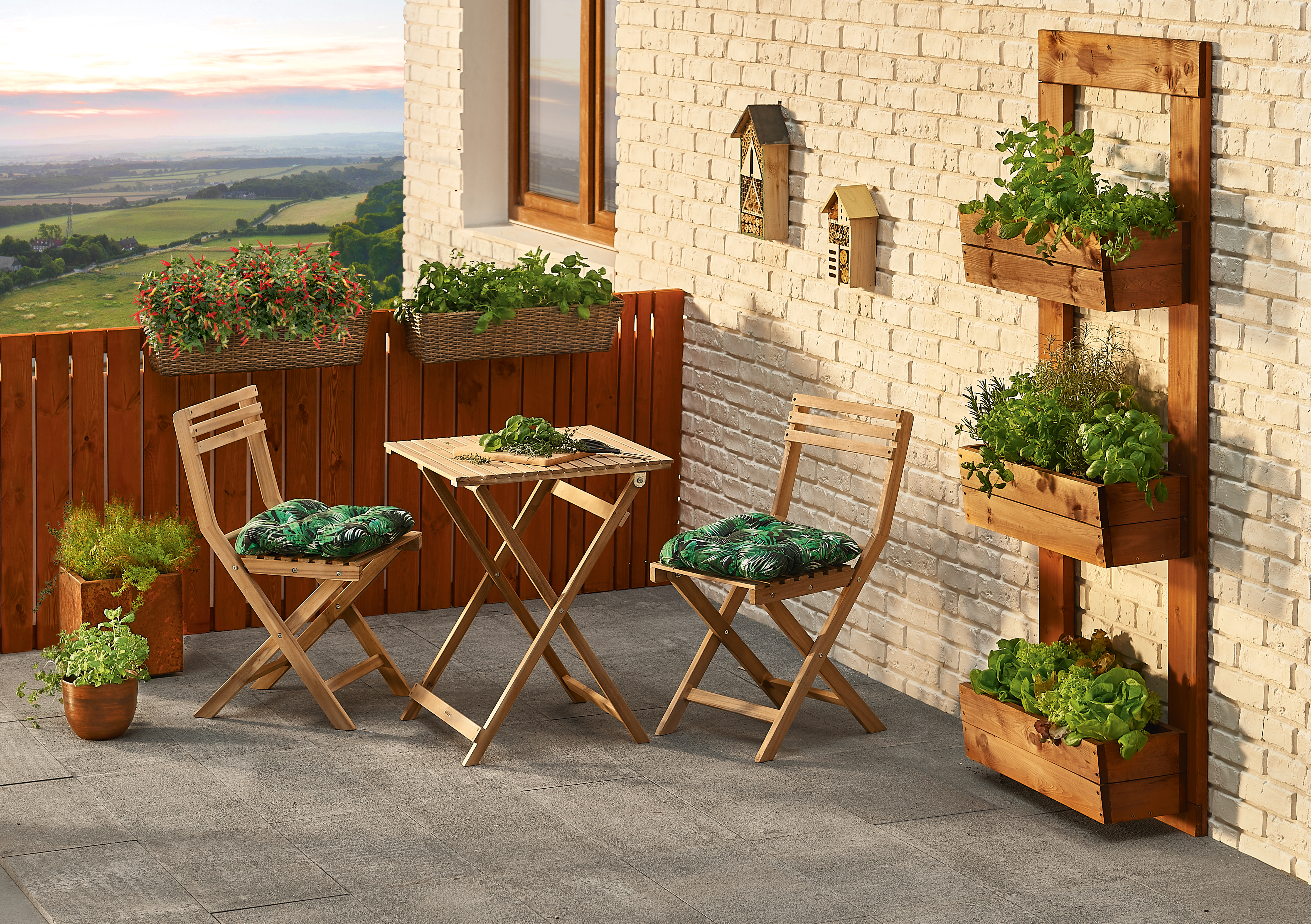 Set tavolo e sedie Solis NATERIAL in acacia beige per 2 persone - 3