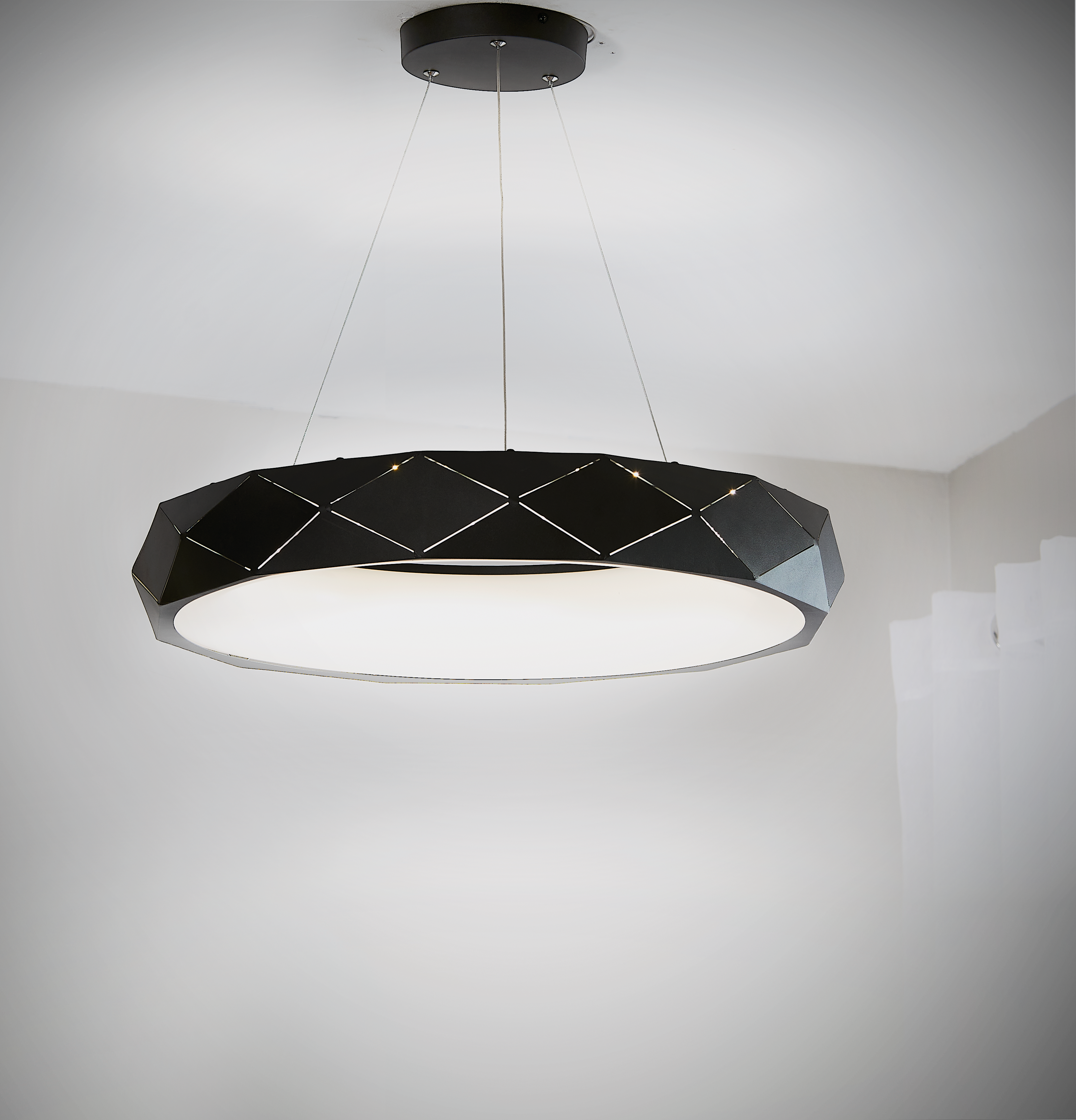 Lampa wisząca Reus 3240 lm czarna LED Light Prestige - 3