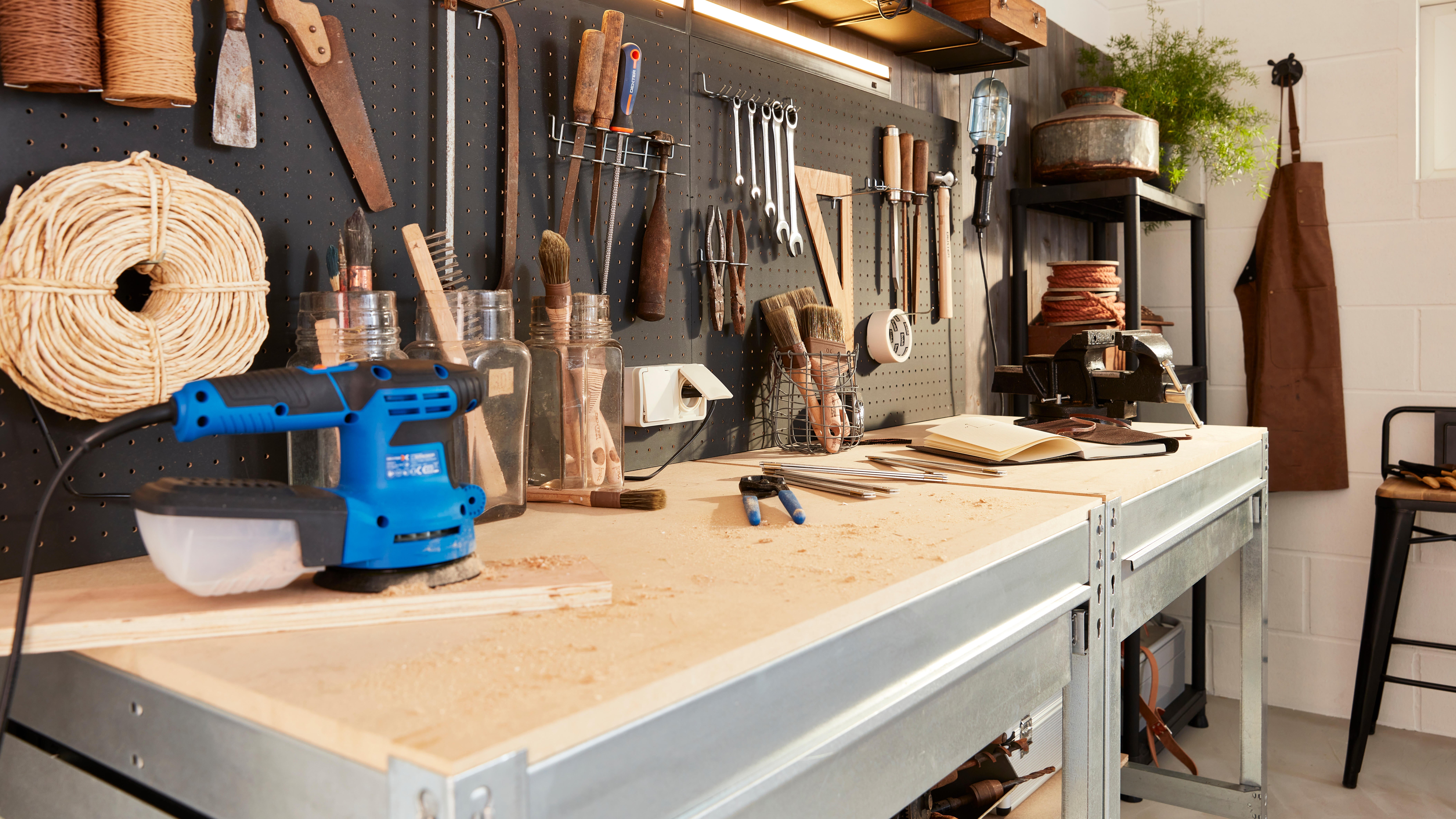 Painel perfurado 90X60 MADEIRA - 14