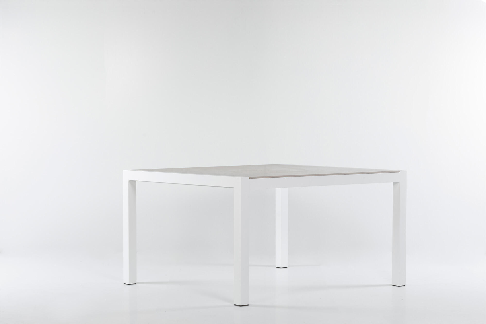 Mesa de aluminio y cerámica luca blanca de 90x74x102 cm