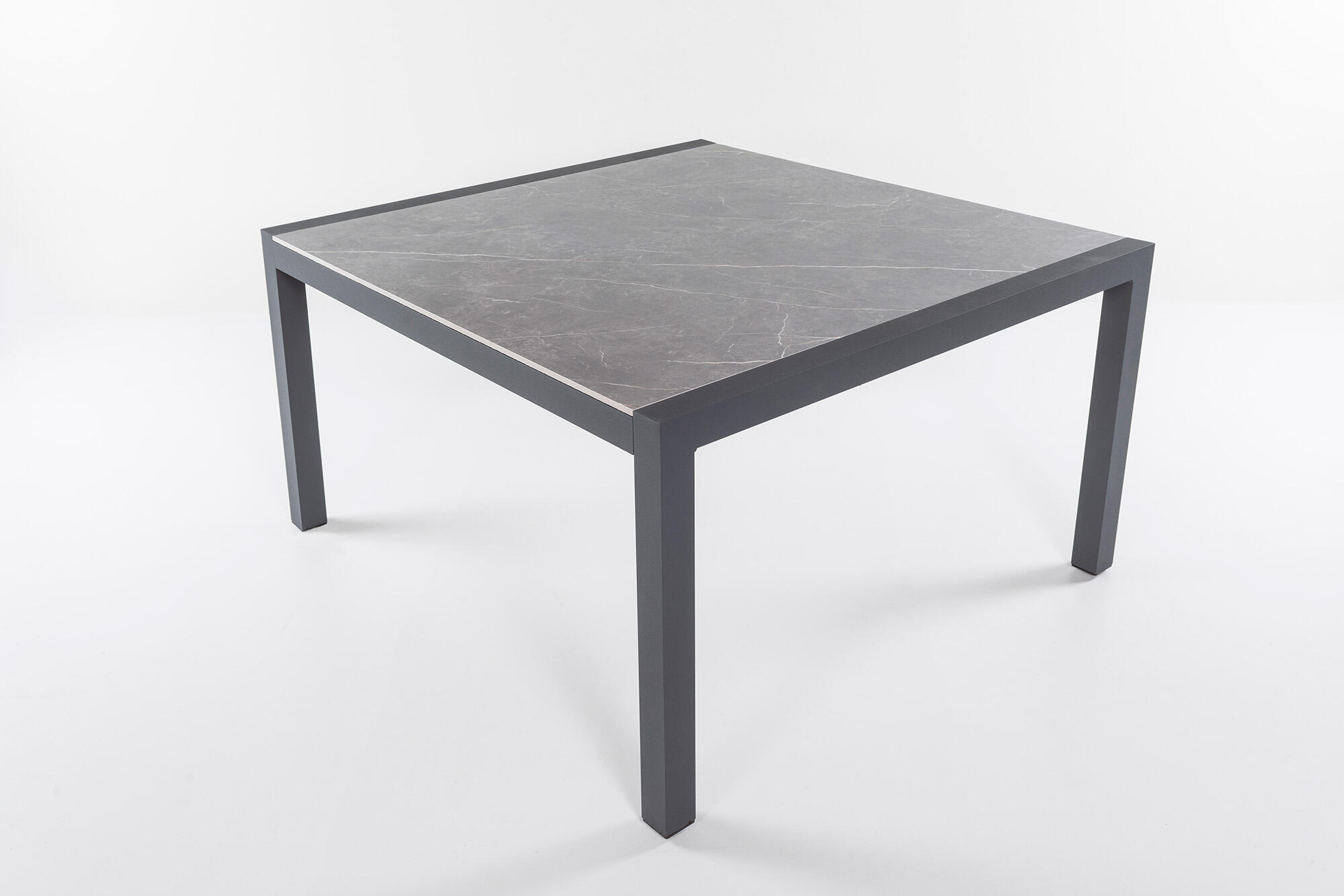 Mesa de aluminio y cerámica luca antracita de 90x74x102 cm