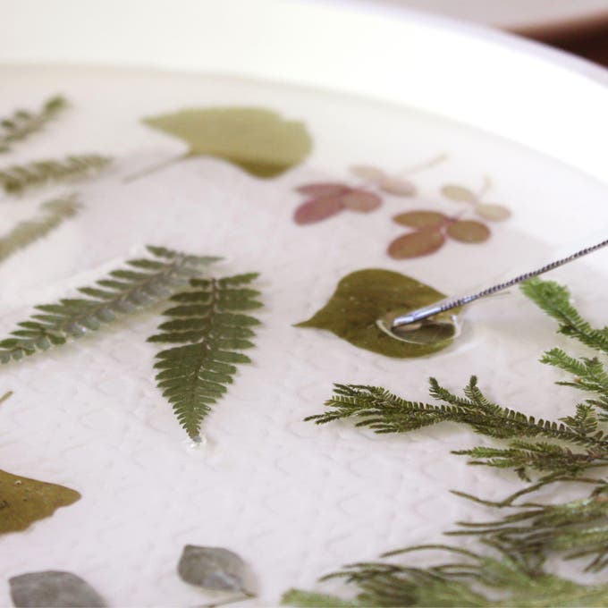 decoração de folhas a ser aplicada por cima de resina epoxi