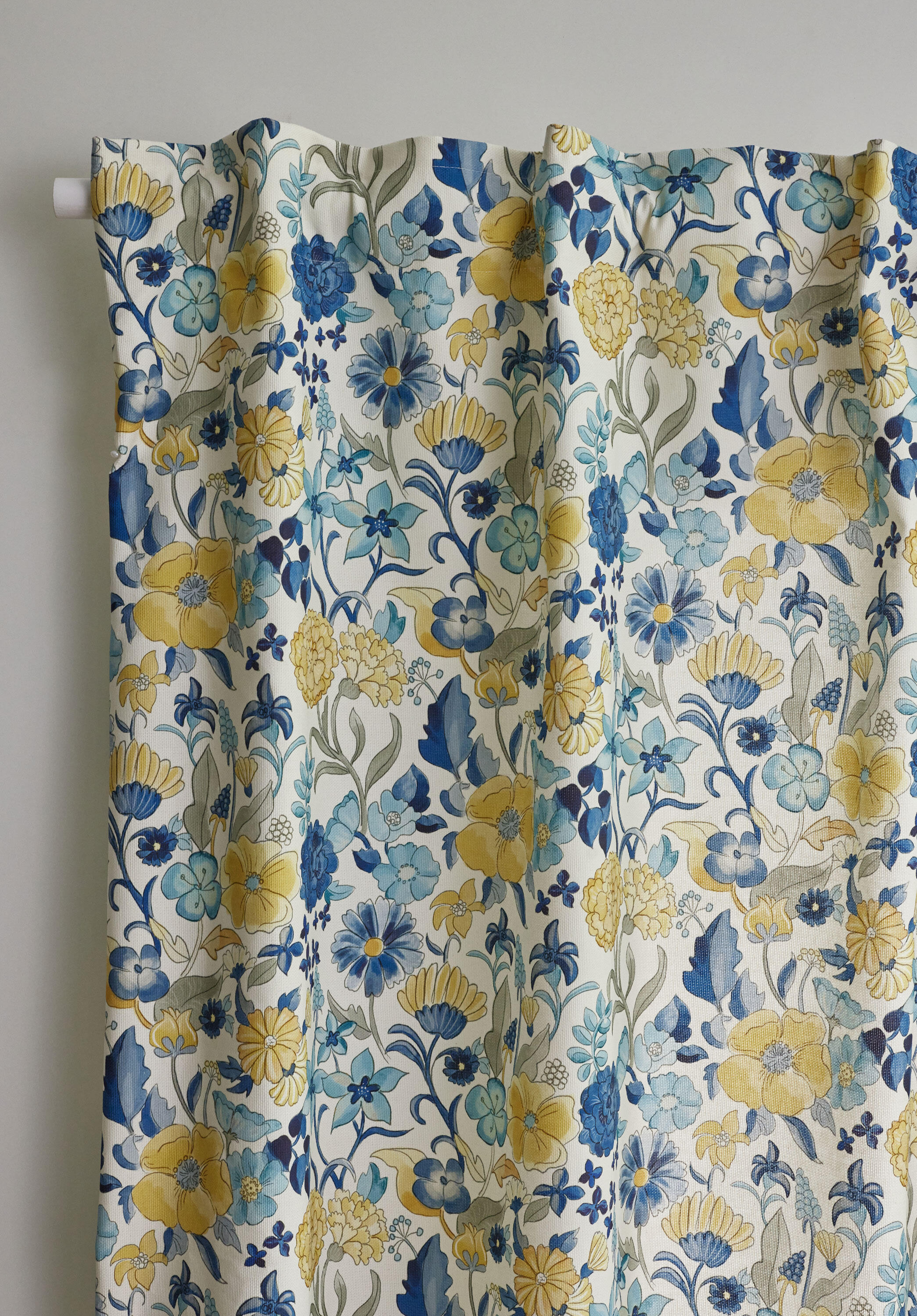 Cortina cinta trabilla loira algodón floral azul amarillo blanco gris 140x270cm