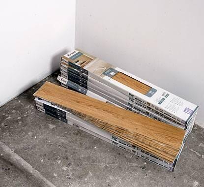 Deixar o pavimento ambientar-se à temperatura da sala com pelo menos 24h de antecedência