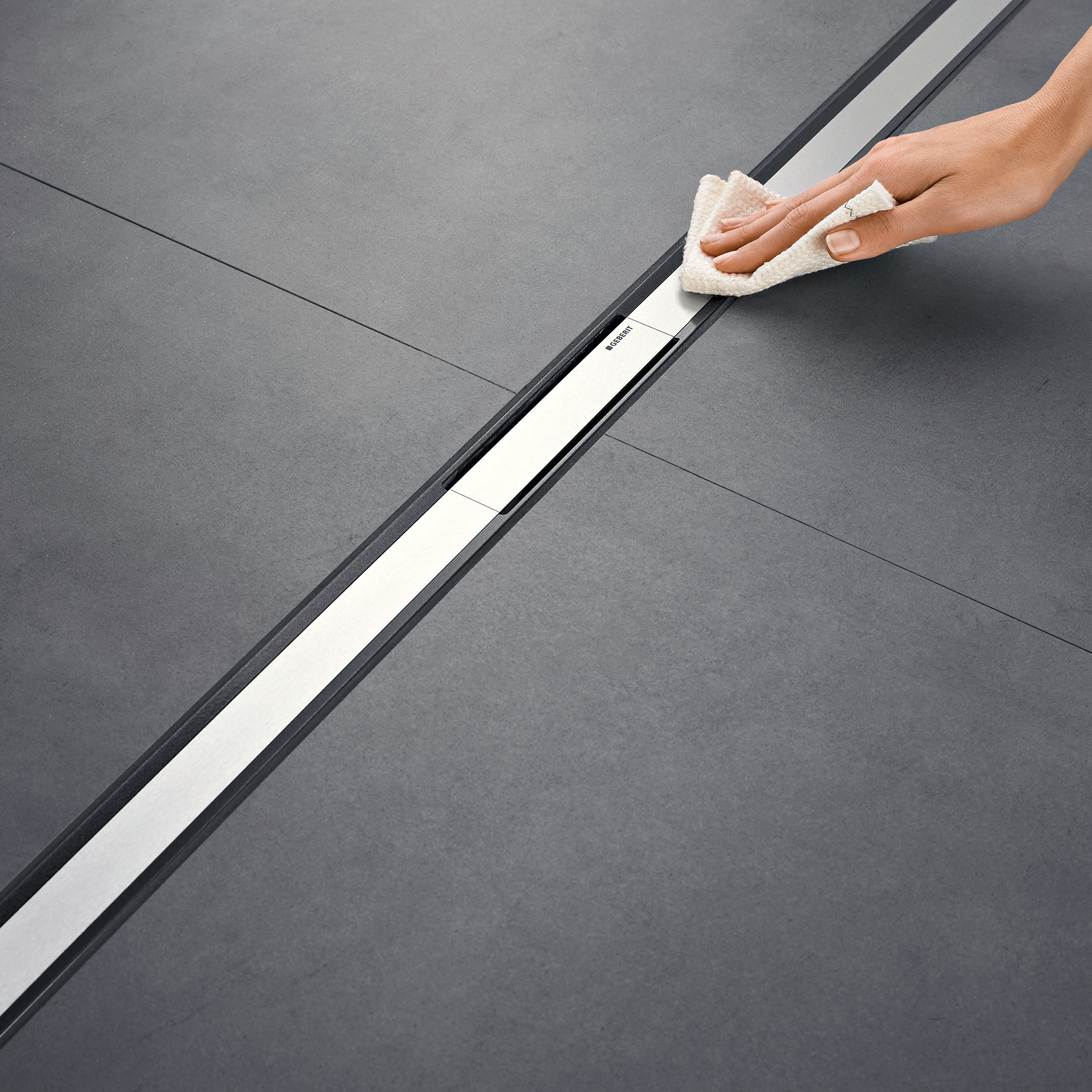 Odpływ liniowy prysznicowy Cleanline20 30-130 cm czarny Geberit - 2