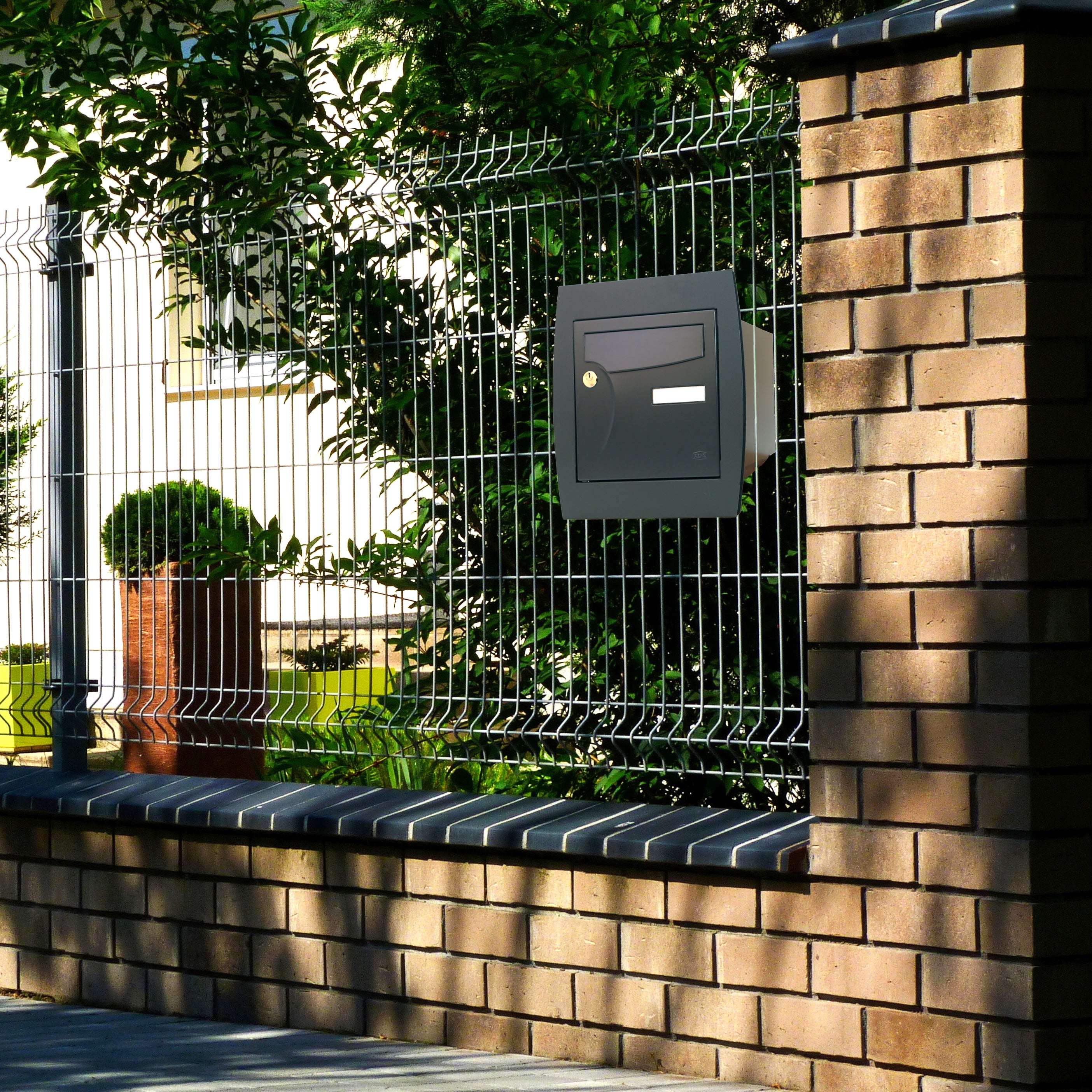 Cadre pour boîte aux lettres H.41.7 x l.37.8 x P.35.9 cm RENZ, gris - 2