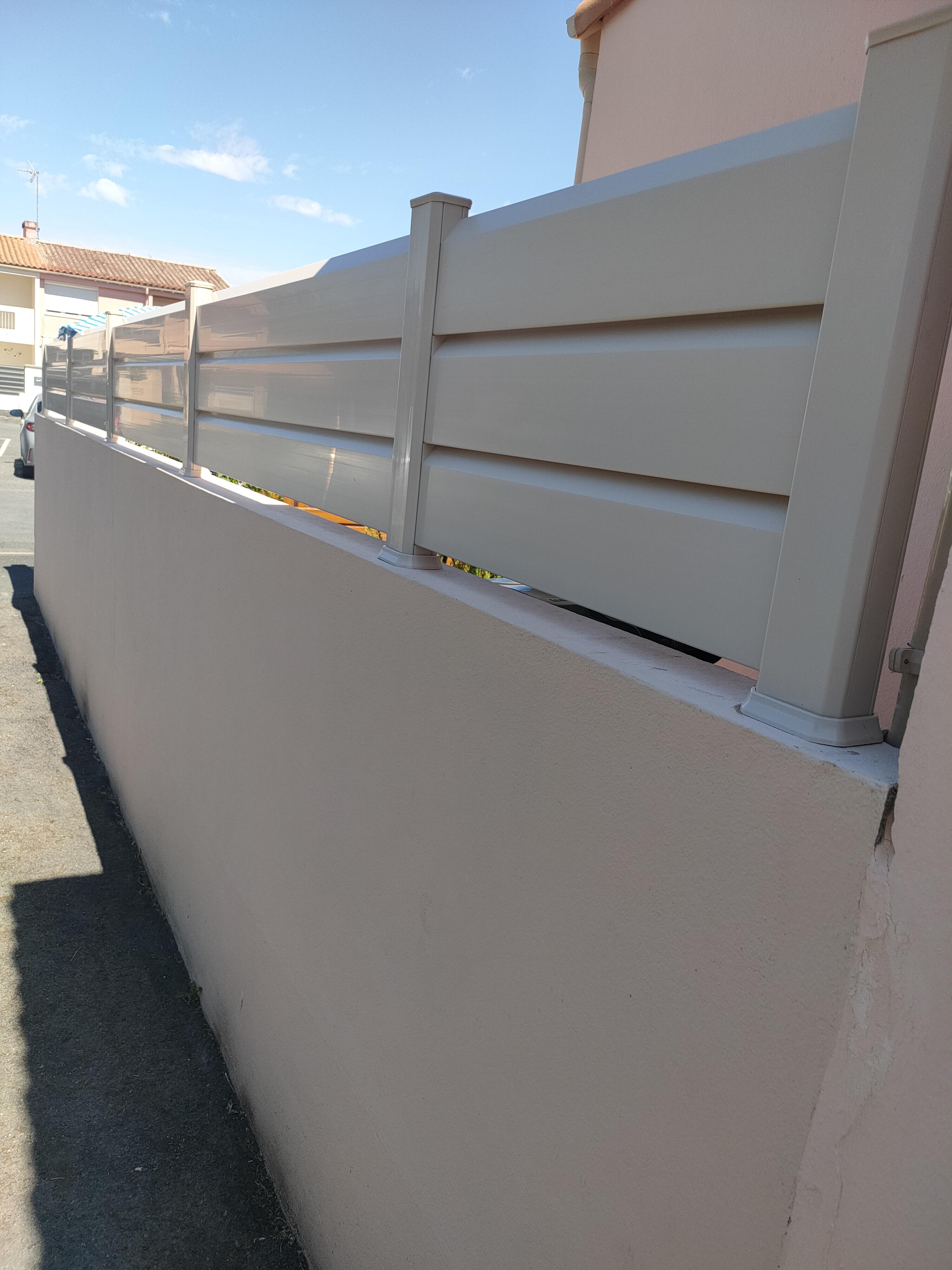 Lama para valla modulable de PVC Clea de 16 x 150 cm beige - 2