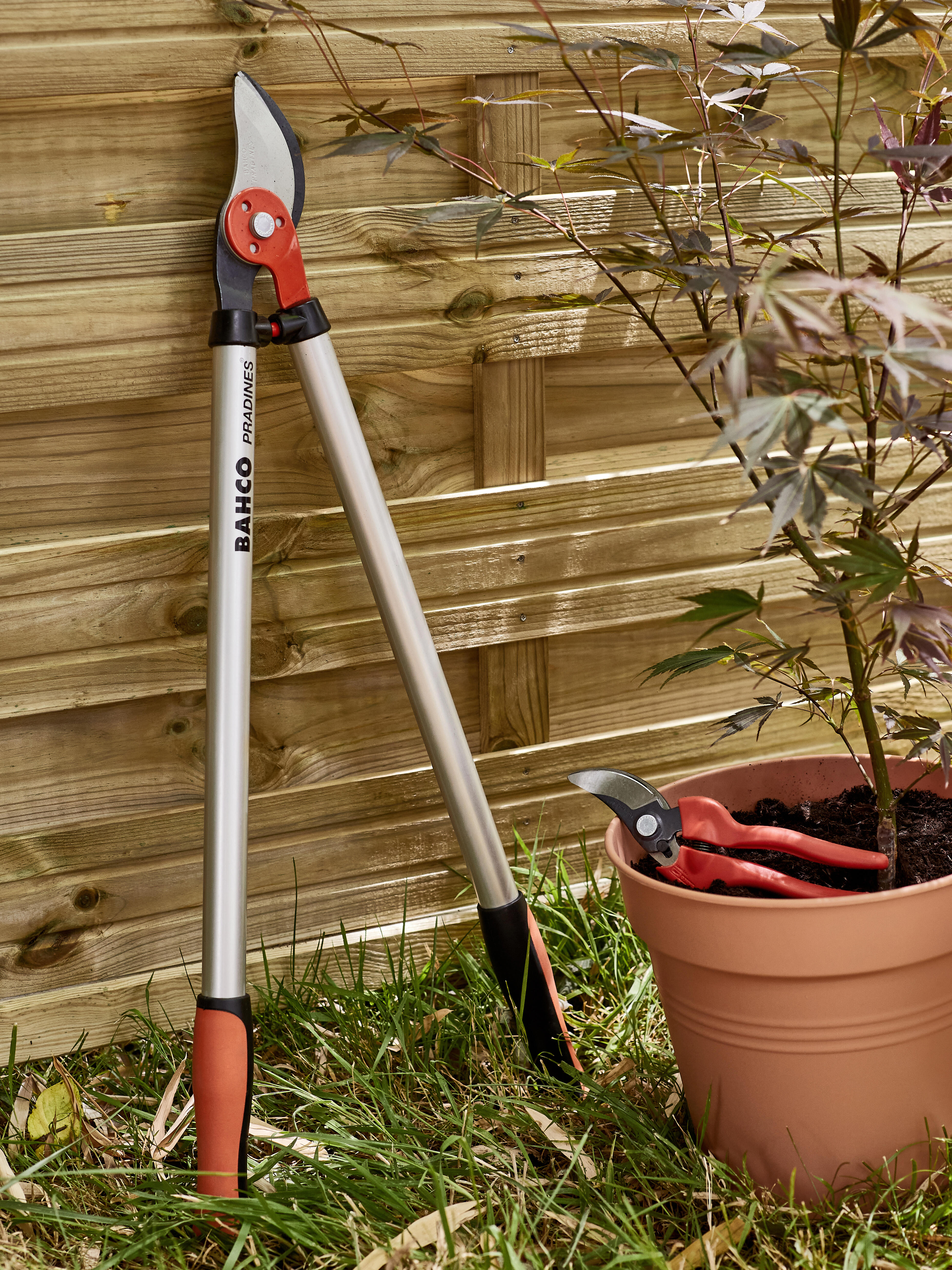 Gamme incontournable Bahco jardin jardinage coupe taille sécateur ébrancheur branche arbre arbuste élagueur échenilloir cisaille pelouse tonte france lame - 4