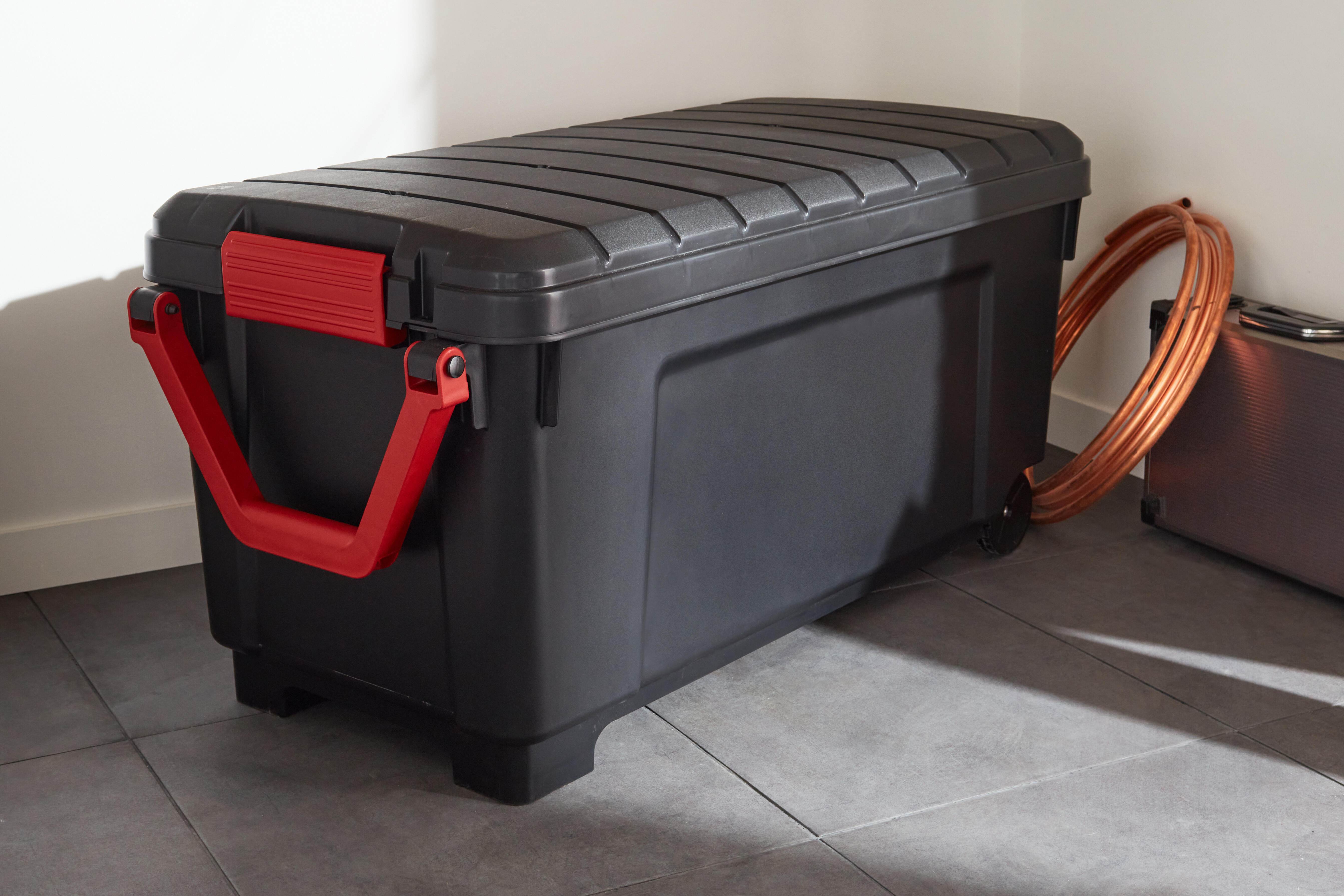 Malle IRIS plastique bordeaux / noir l.50 x P.100 x H.50 cm, 170 l - 9