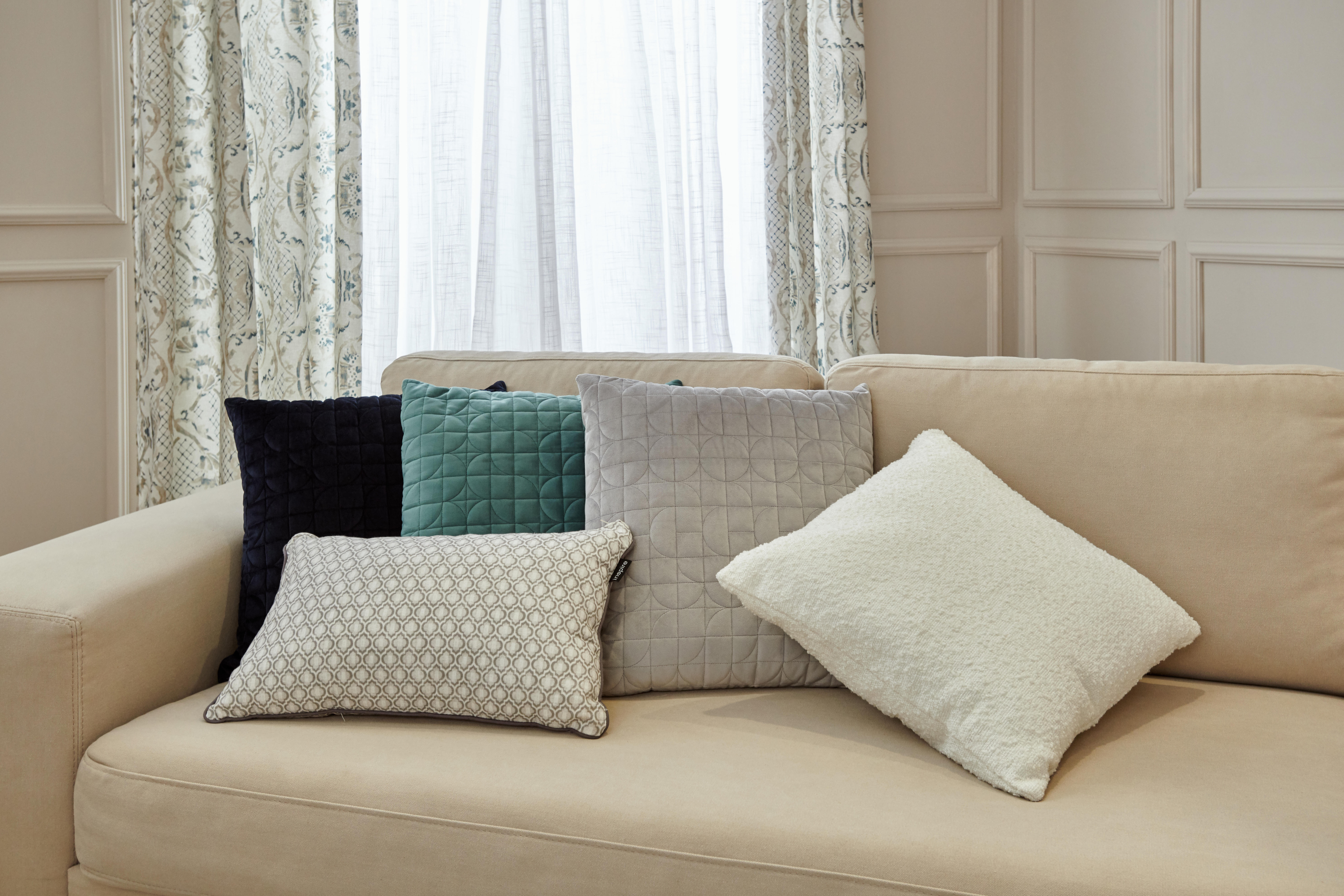 Almofada decorativa INSPIRE JONASSON 45X45CM CINZA/PRATEADO - 15