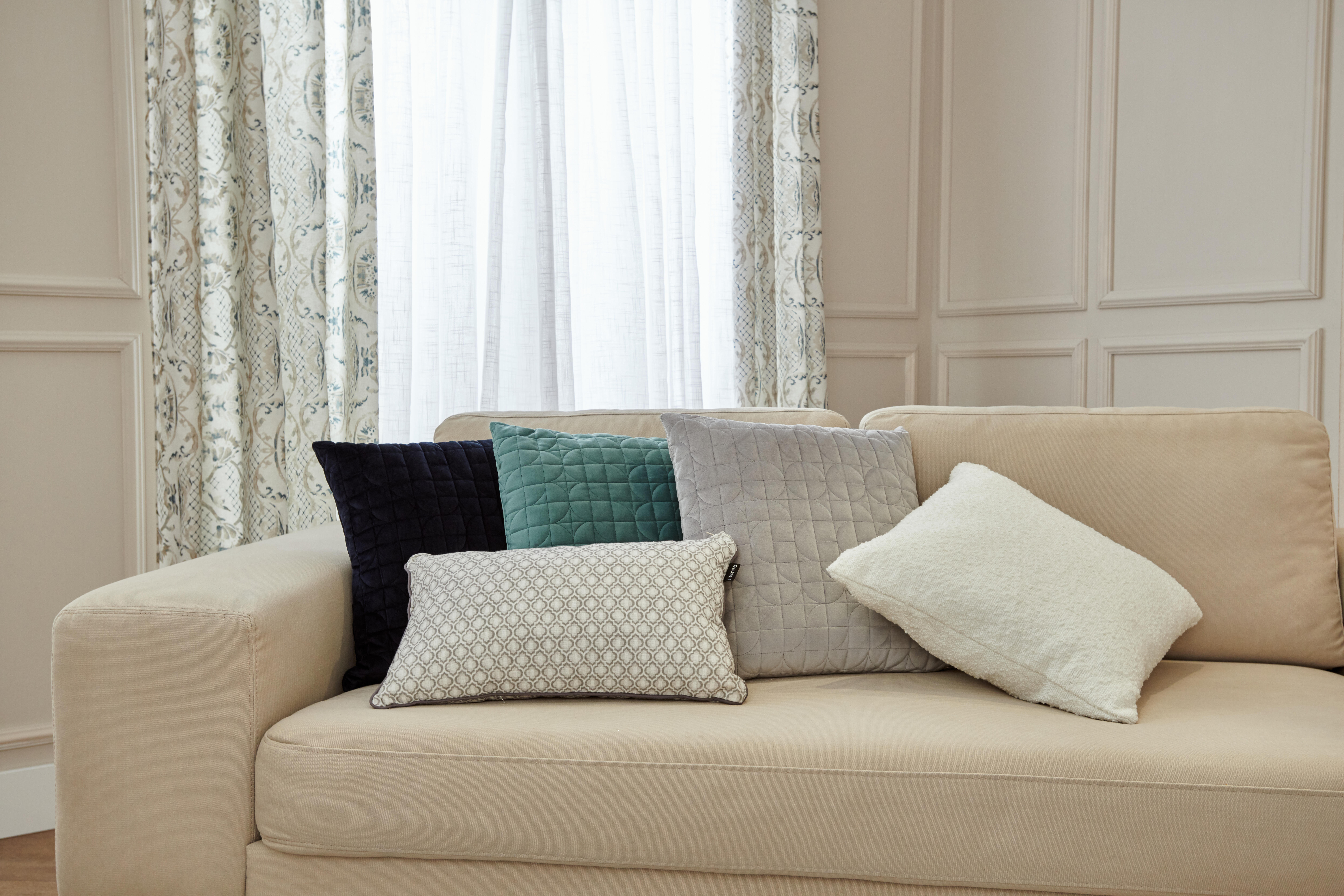 Almofada decorativa INSPIRE JONASSON 45X45CM CINZA/PRATEADO - 11