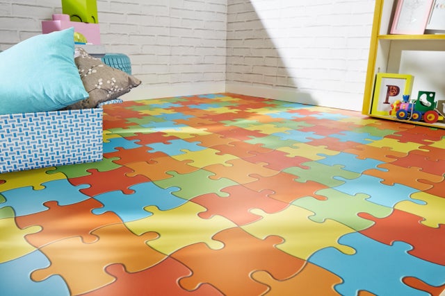 Pavimento vinílico a rolo forte Tarkett Play Puzzle (largura do rolo 2m)