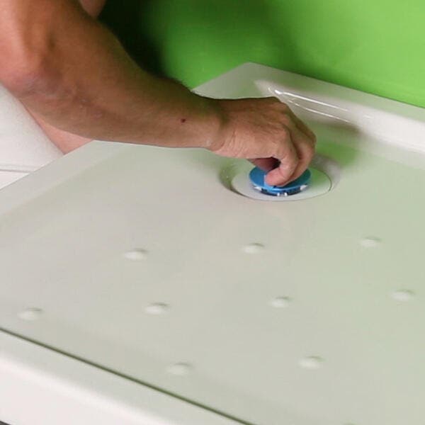 Come sostituire la piletta sifonata dello scarico doccia