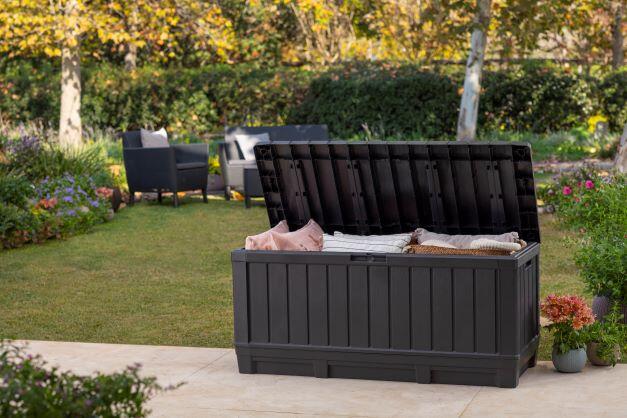 Arcón de resina para exterior KETER Kentwood 128 x 59 x 53.6 cm y capacidad de 350 L - 3