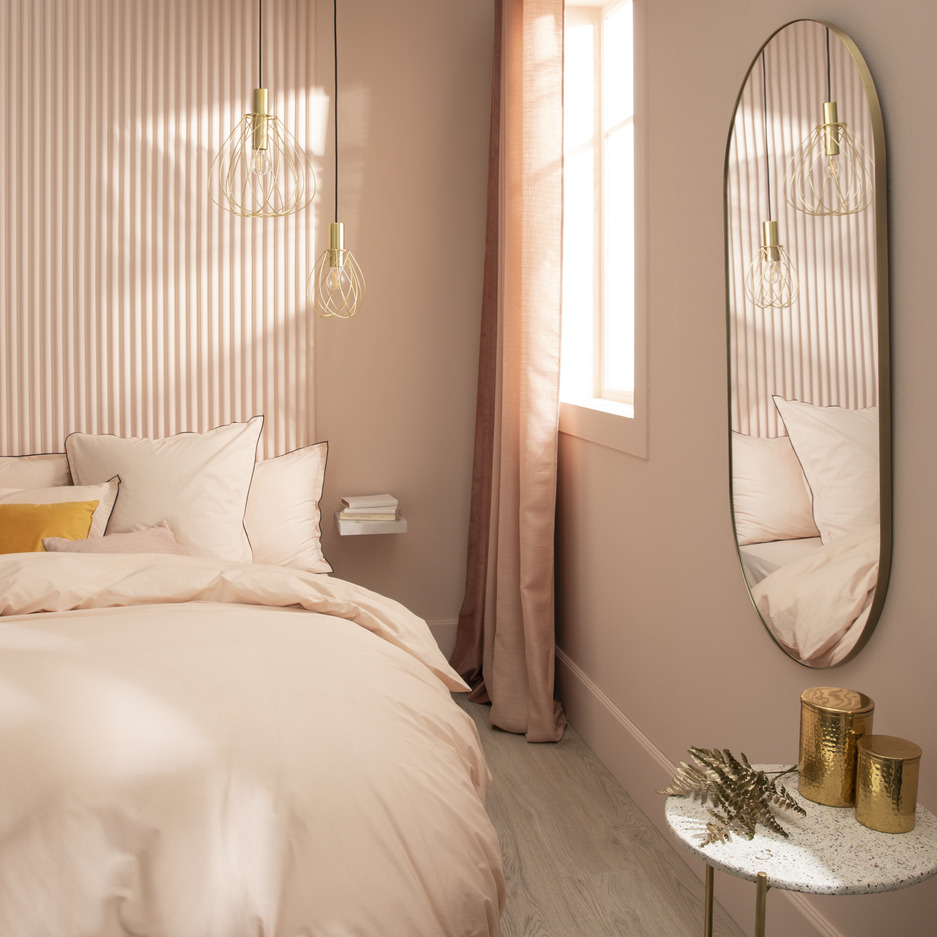 Dormitorio con cortina aislante