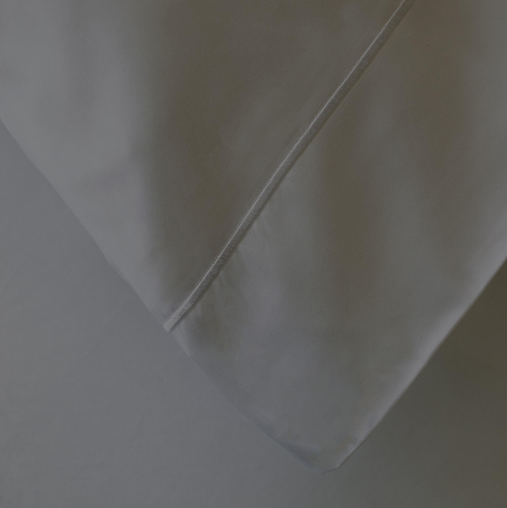 Funda de almohada Bordón INSPIRE algodón egipcio 300 hilos gris 45 x 155 cm para cama de 135 cm - 4
