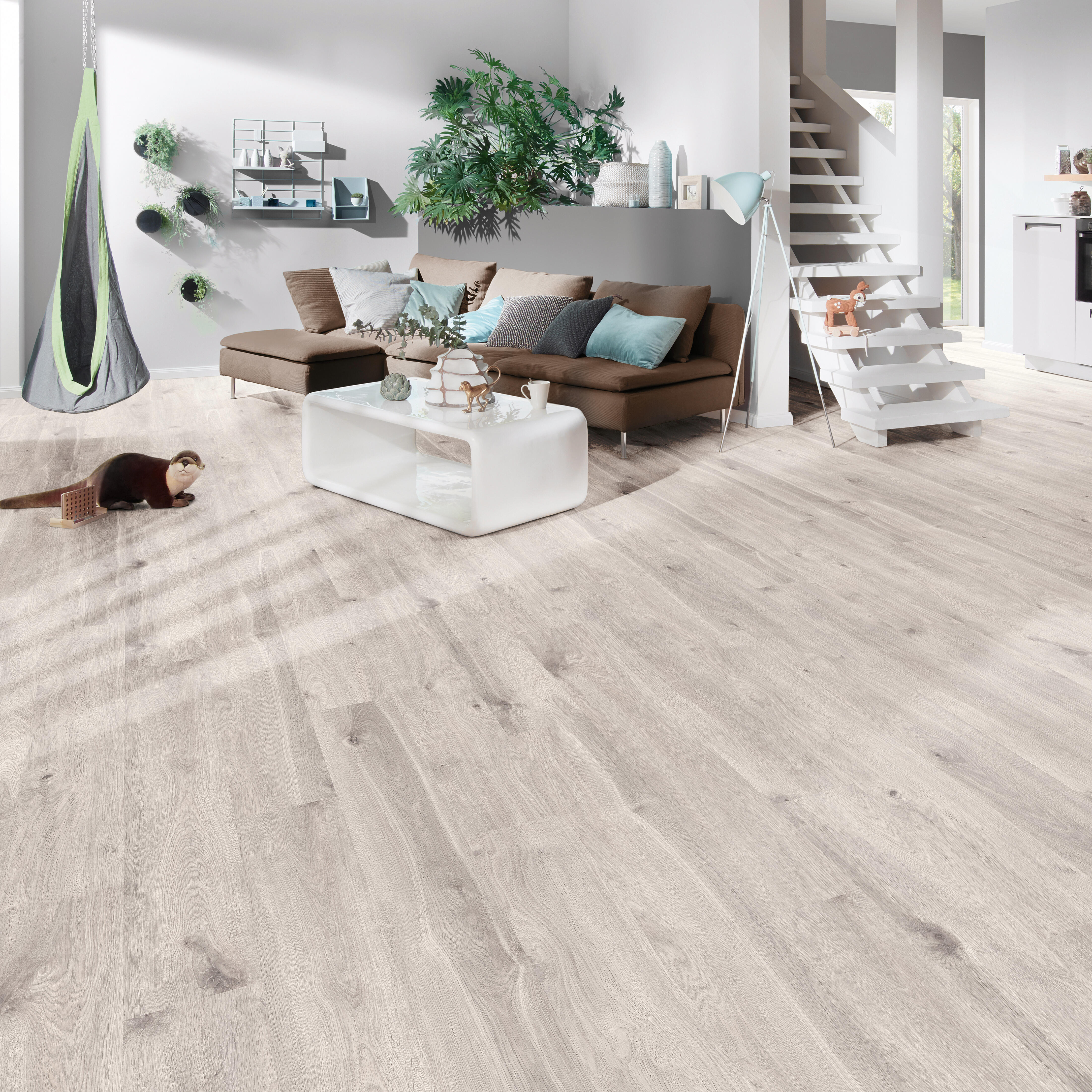 Suelo laminado forte 8mm finlay efecto madera gris ac4 gr116 artens