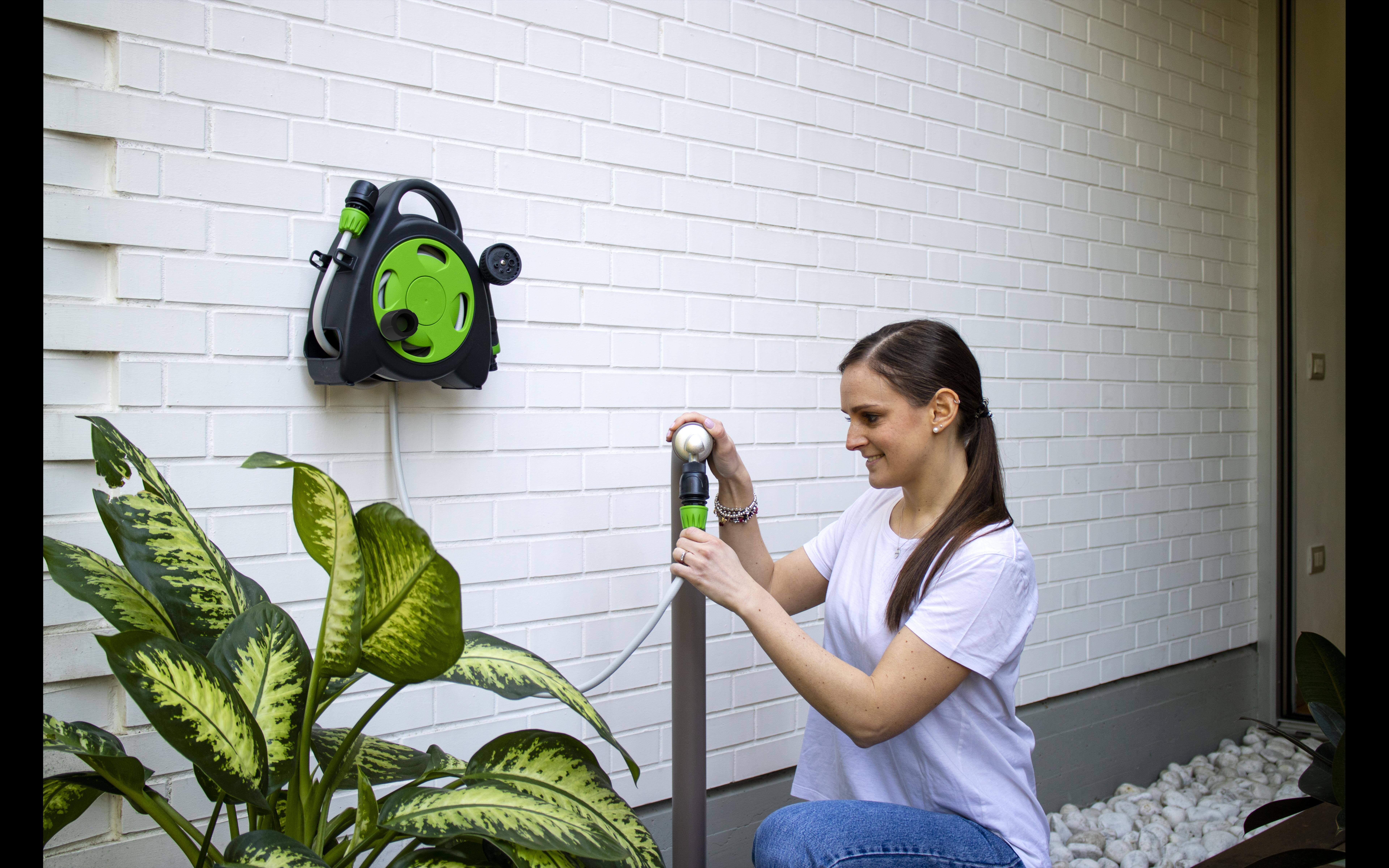 Porta manguera portátil equipada GEOLIA de 8.5m de 10mm de ø - 4
