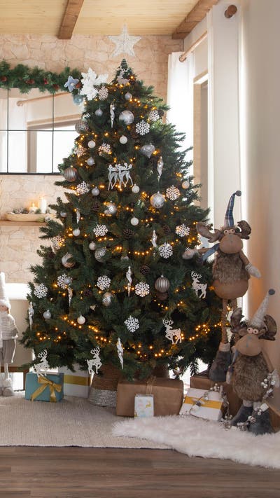 Industrializar Pickering Continuación Ideas para decorar el árbol de Navidad y que sea único | Leroy Merlin