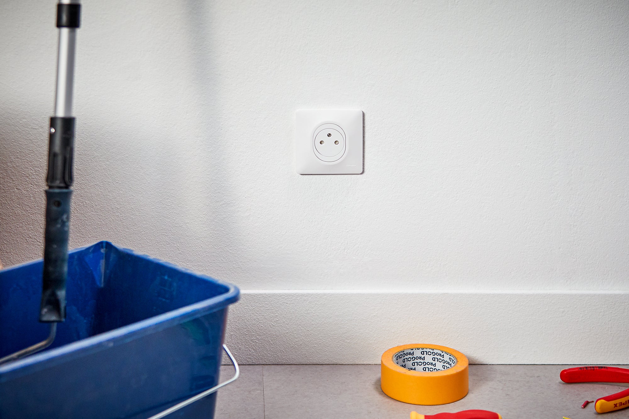 Prise avec terre affleurante complet Ovalis, SCHNEIDER ELECTRIC, blanc - 4