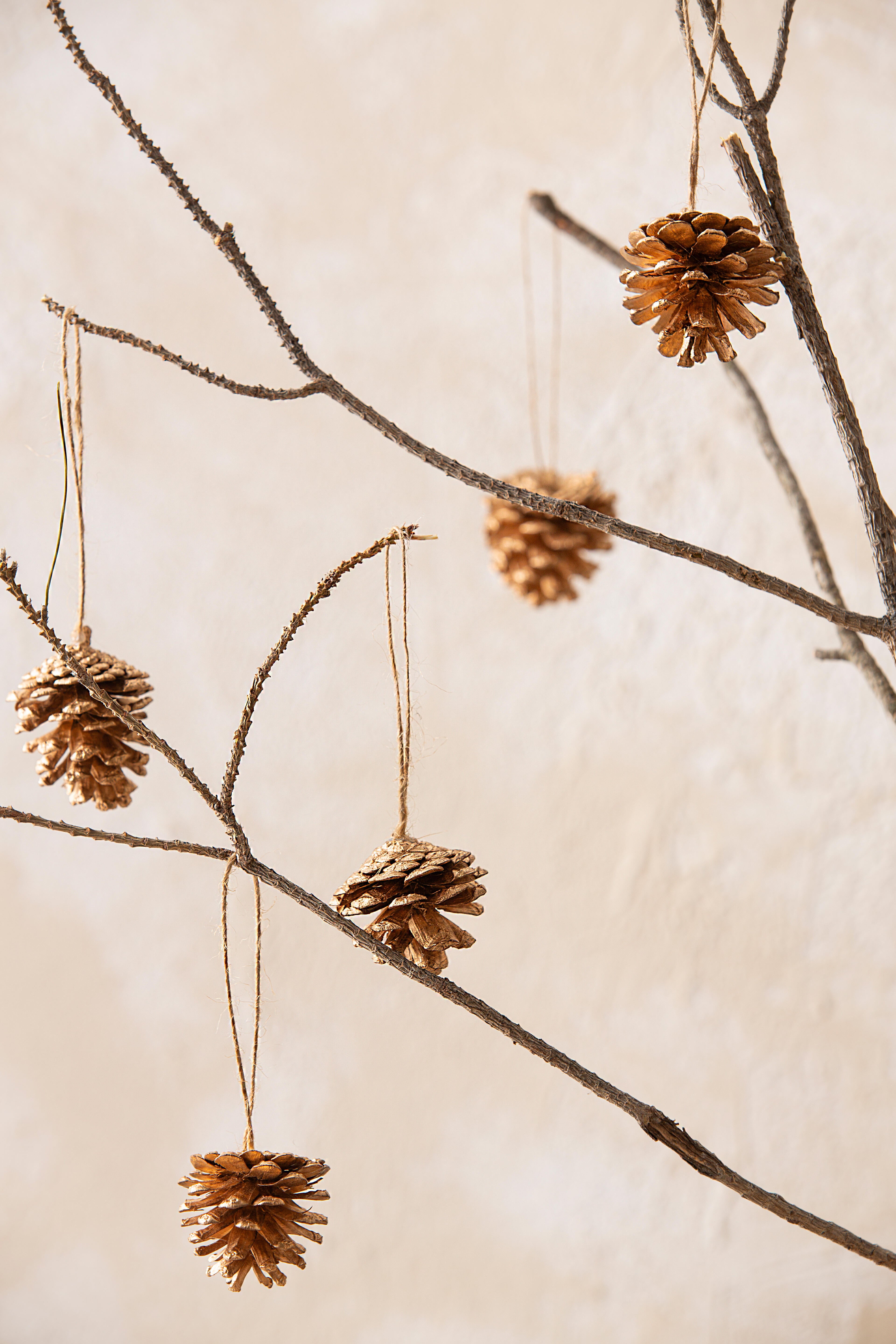 Adorno colgante bola con piña marrón Ø5 cm - 13