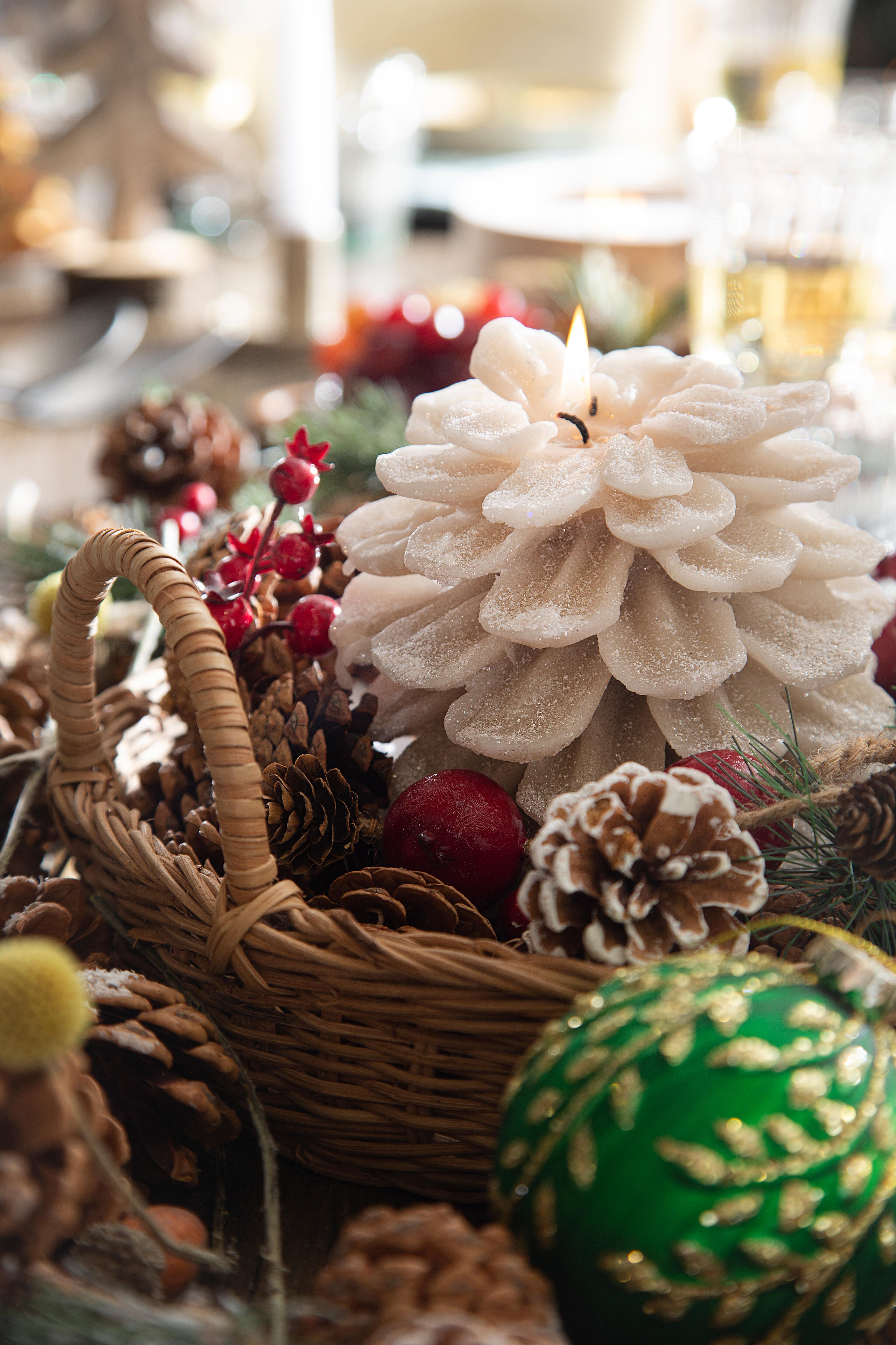 Adorno colgante bola con piña marrón Ø5 cm - 12