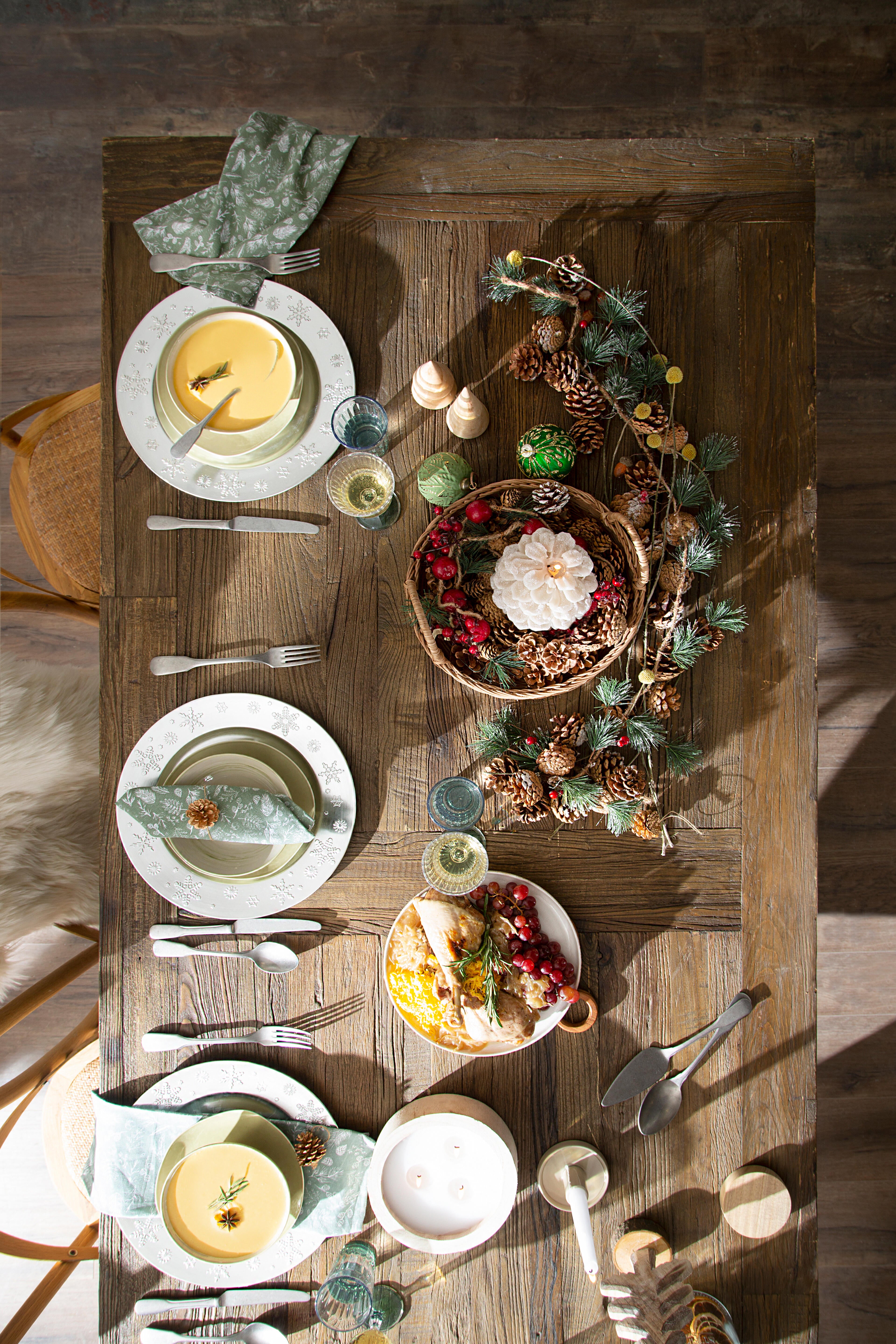 Adorno colgante bola con piña marrón Ø5 cm - 10