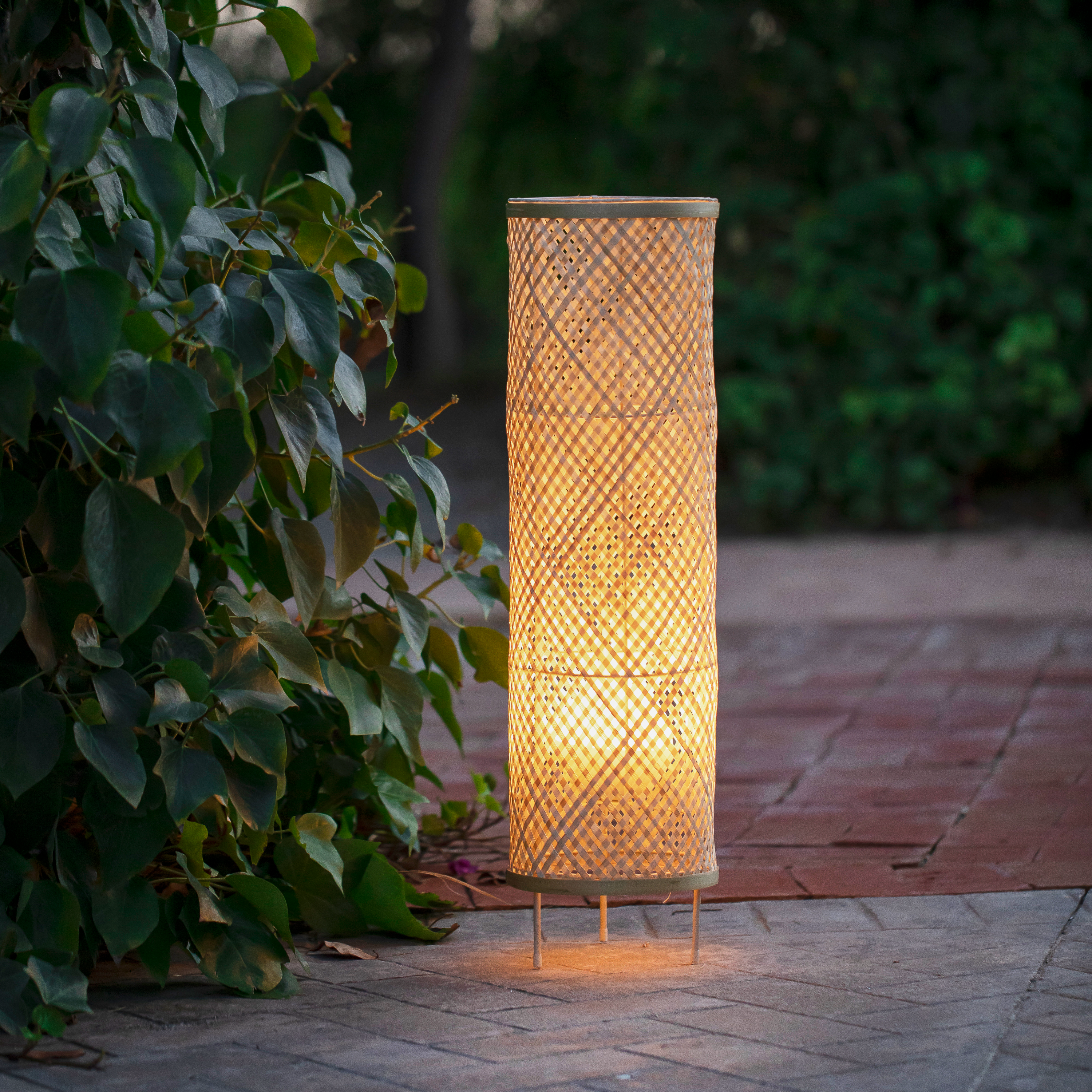 Lámpara de pie exterior aspem inspire 2700k + bombilla caspe batería y usb 2700k