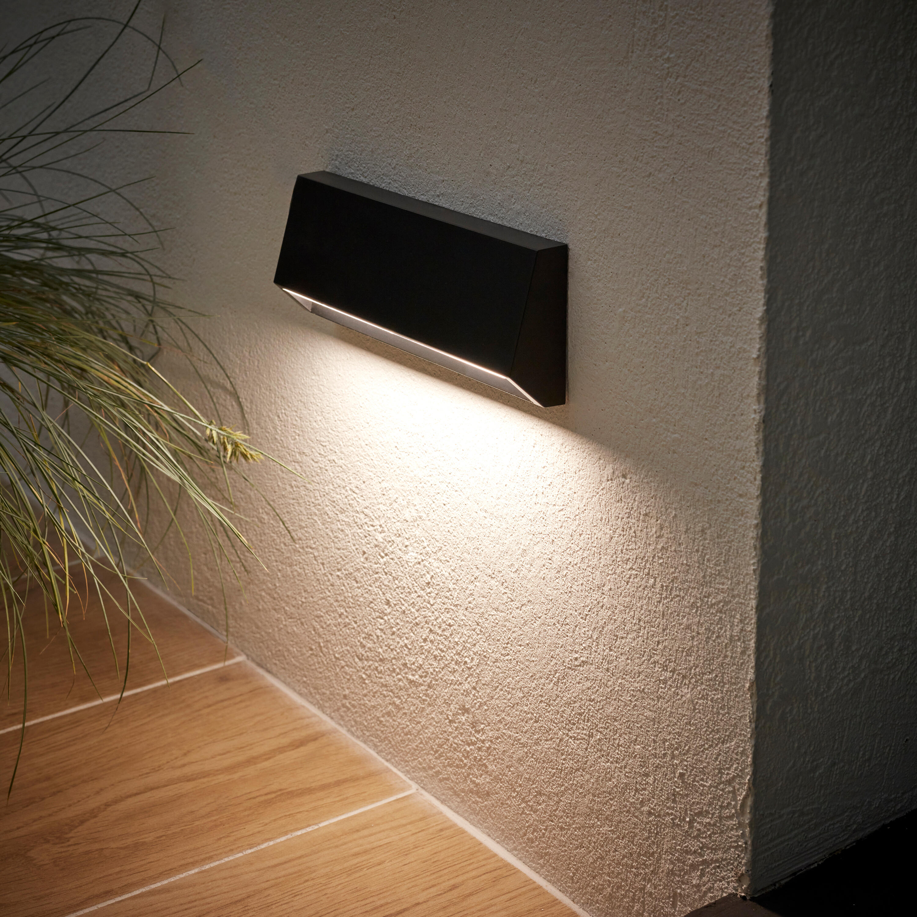 Candeeiro de parede exterior FenWay 420lm IP65 22cm preto Inspire - 10