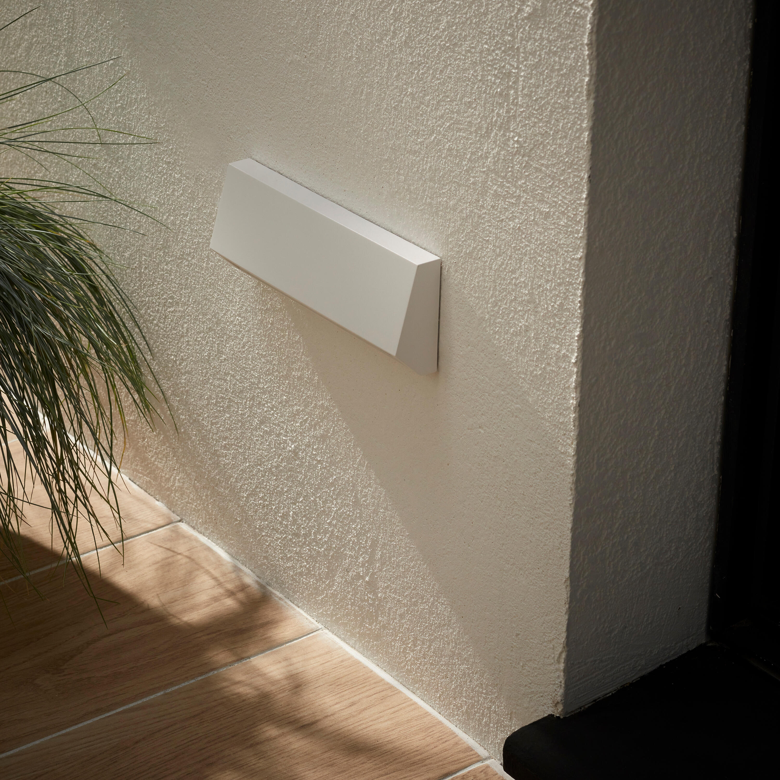 Candeeiro de parede exterior FenWay 420lm IP65 22cm branco Inspire - 10