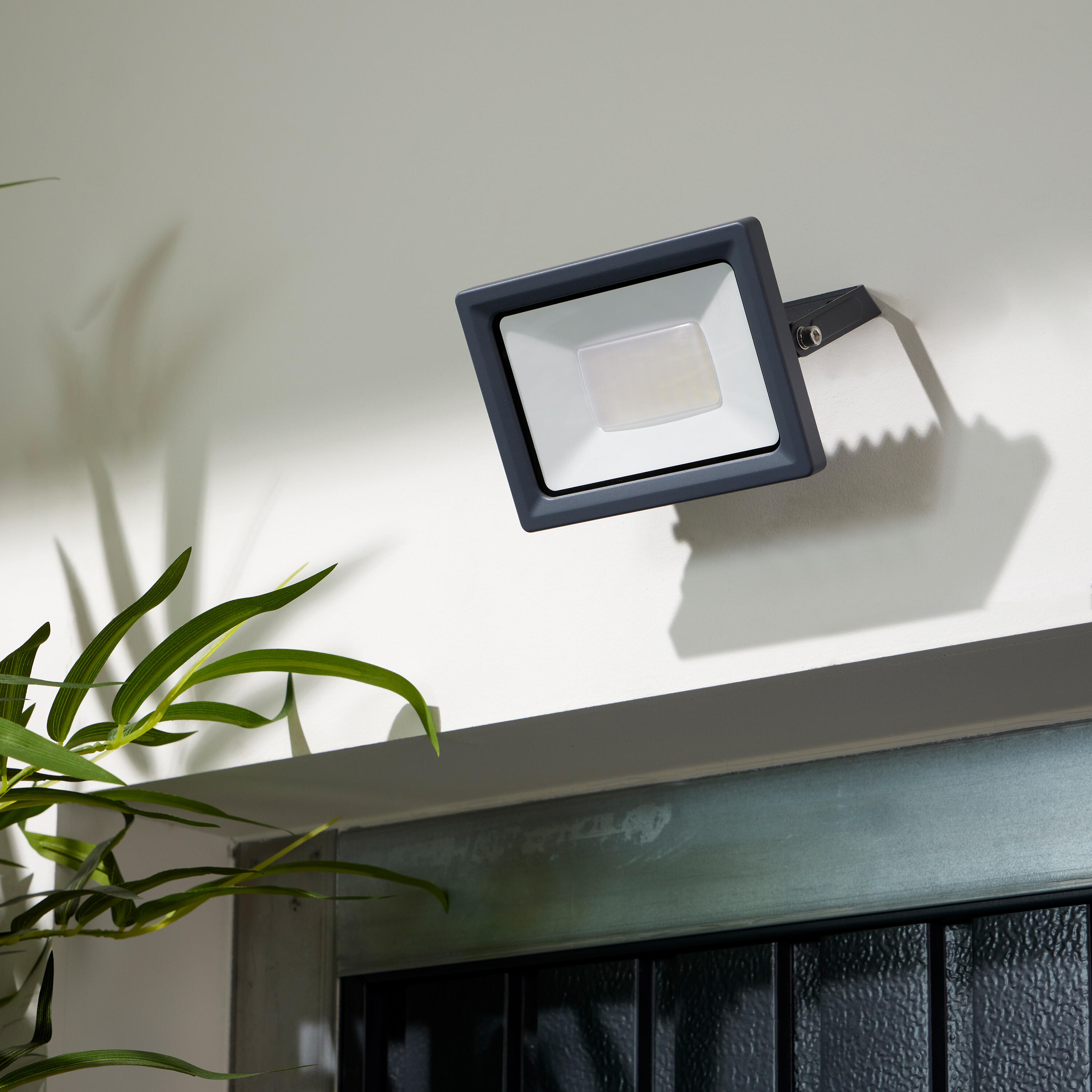 Projetor exterior led Yonkers 4000K 4200lm IP65 cinza Inspire - 13