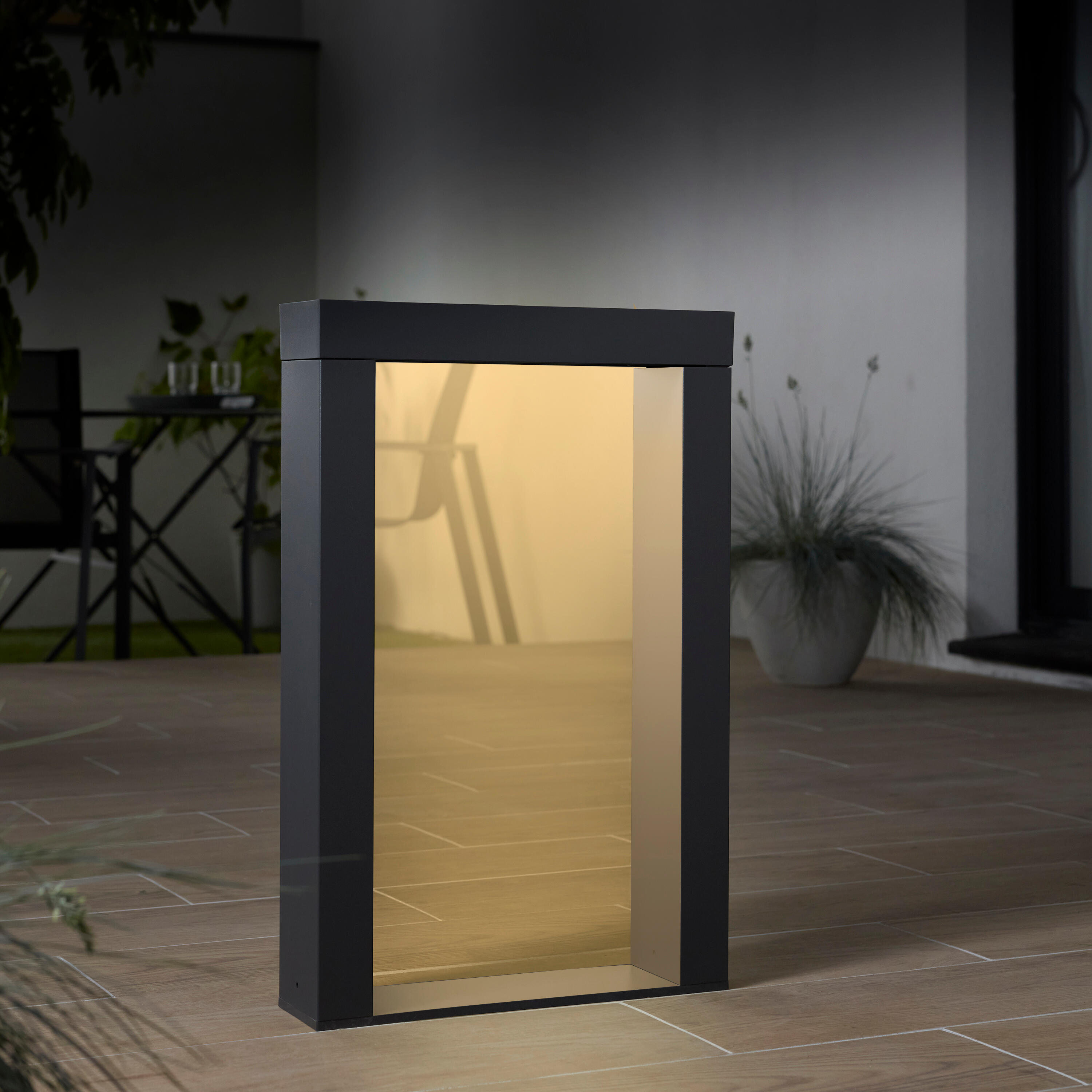 Potelet solaire et rechargeable Booster Ipanema 900 Lumen anthracite INSPIRE - 2