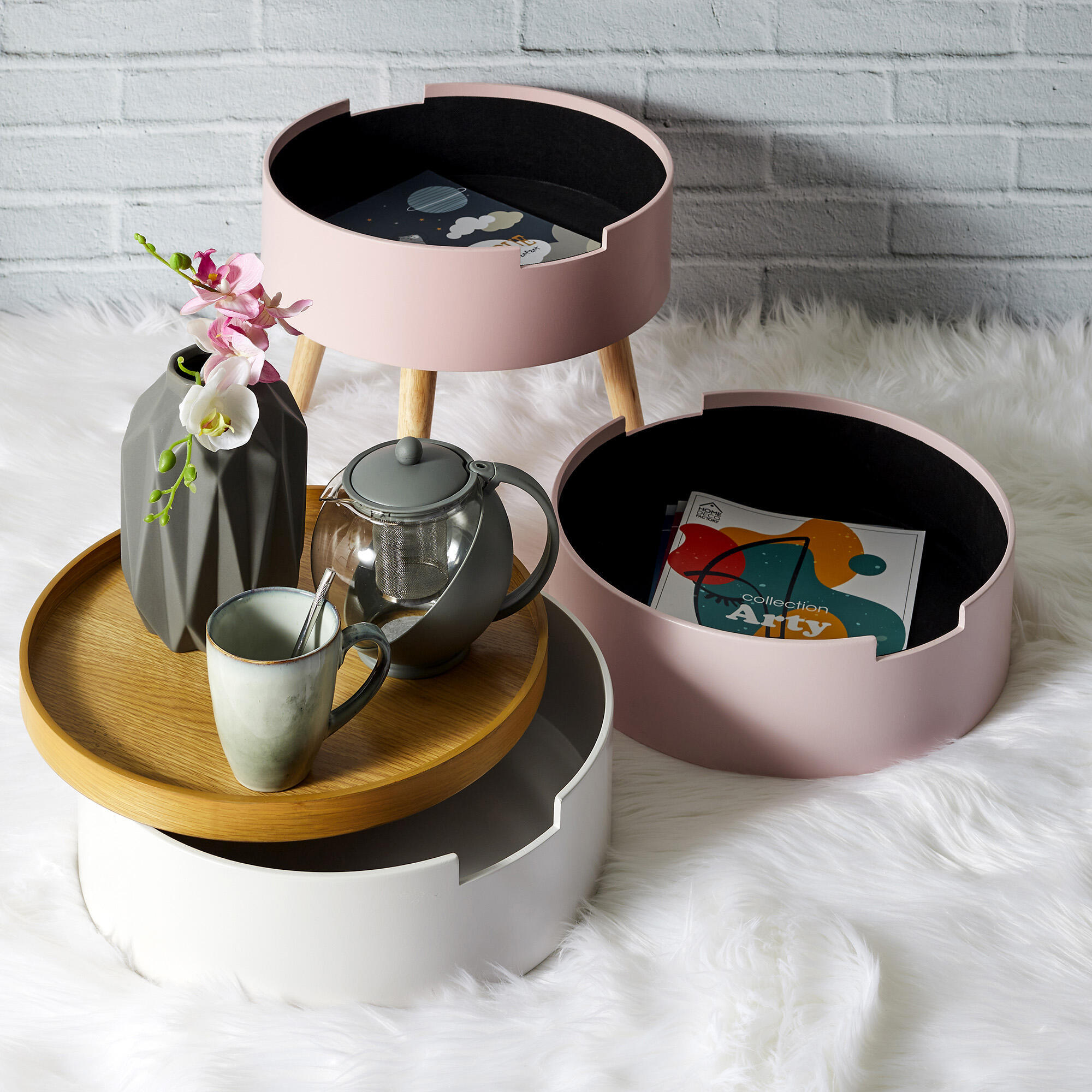 Mesa auxiliar redonda de mdf color rosa de 38x38x38cm