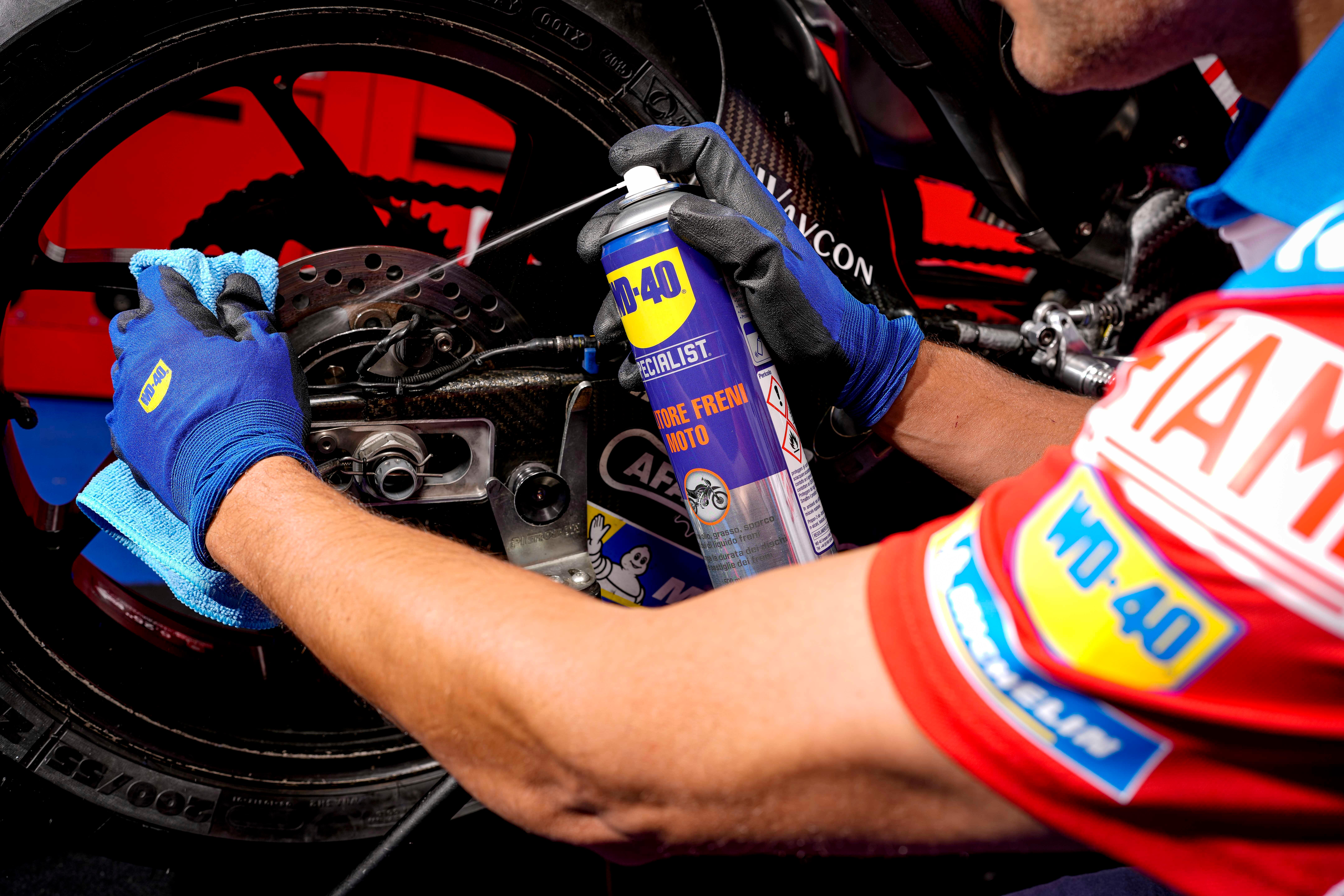 Limpa travões WD-40 MOTORBIKE - 3